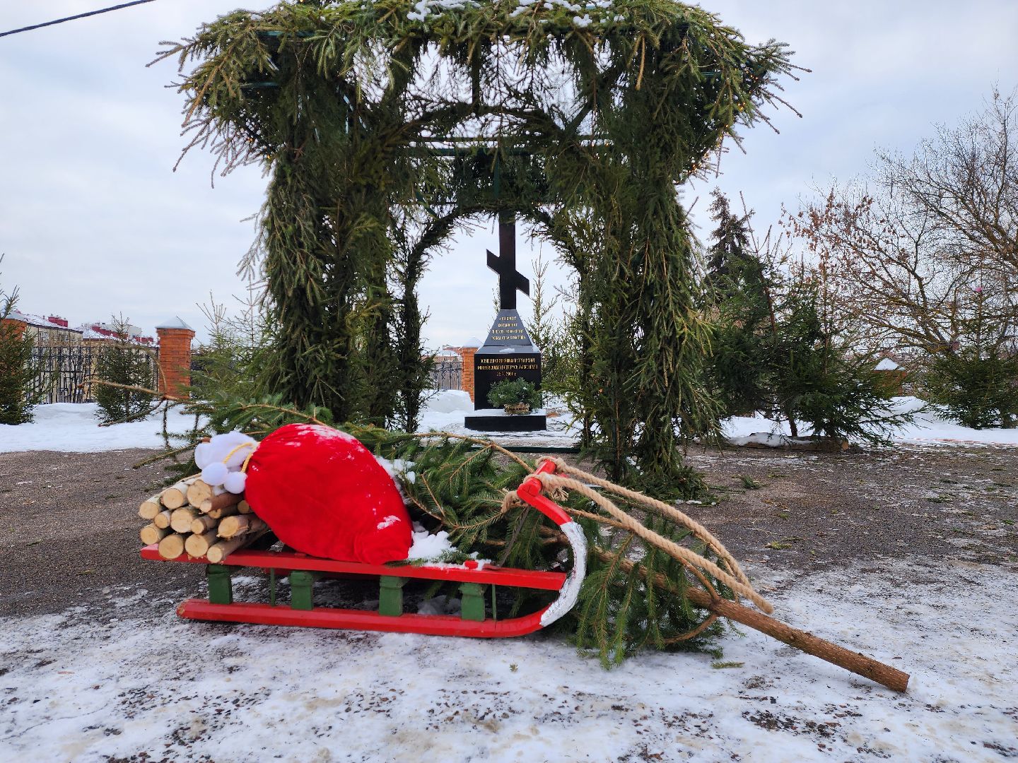 раменское, общество, религия, полготовка к Рождеству Христову в Свято-Троицком храме, вертикалки,