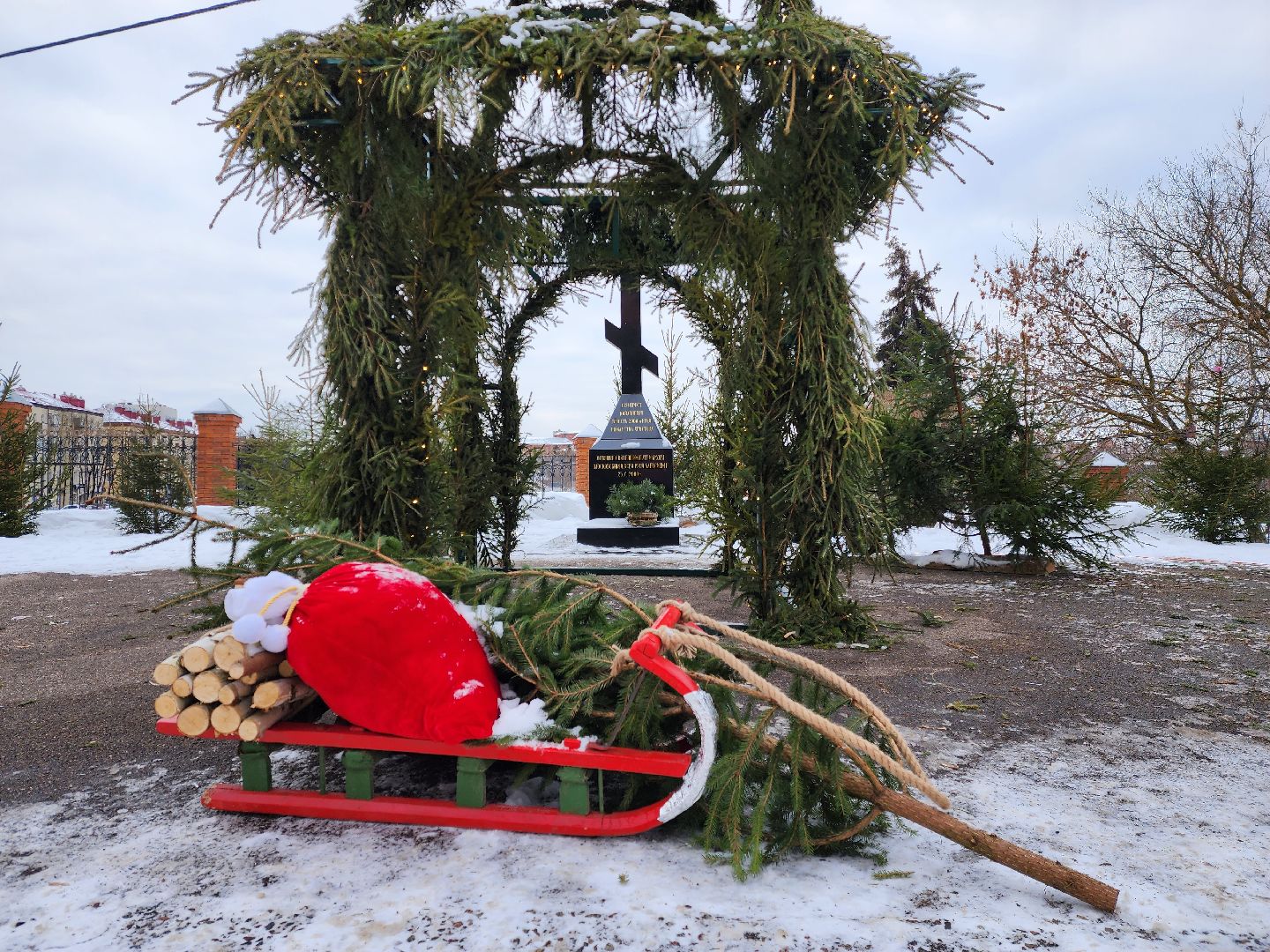 раменское, общество, религия, полготовка к Рождеству Христову в Свято-Троицком храме, вертикалки,