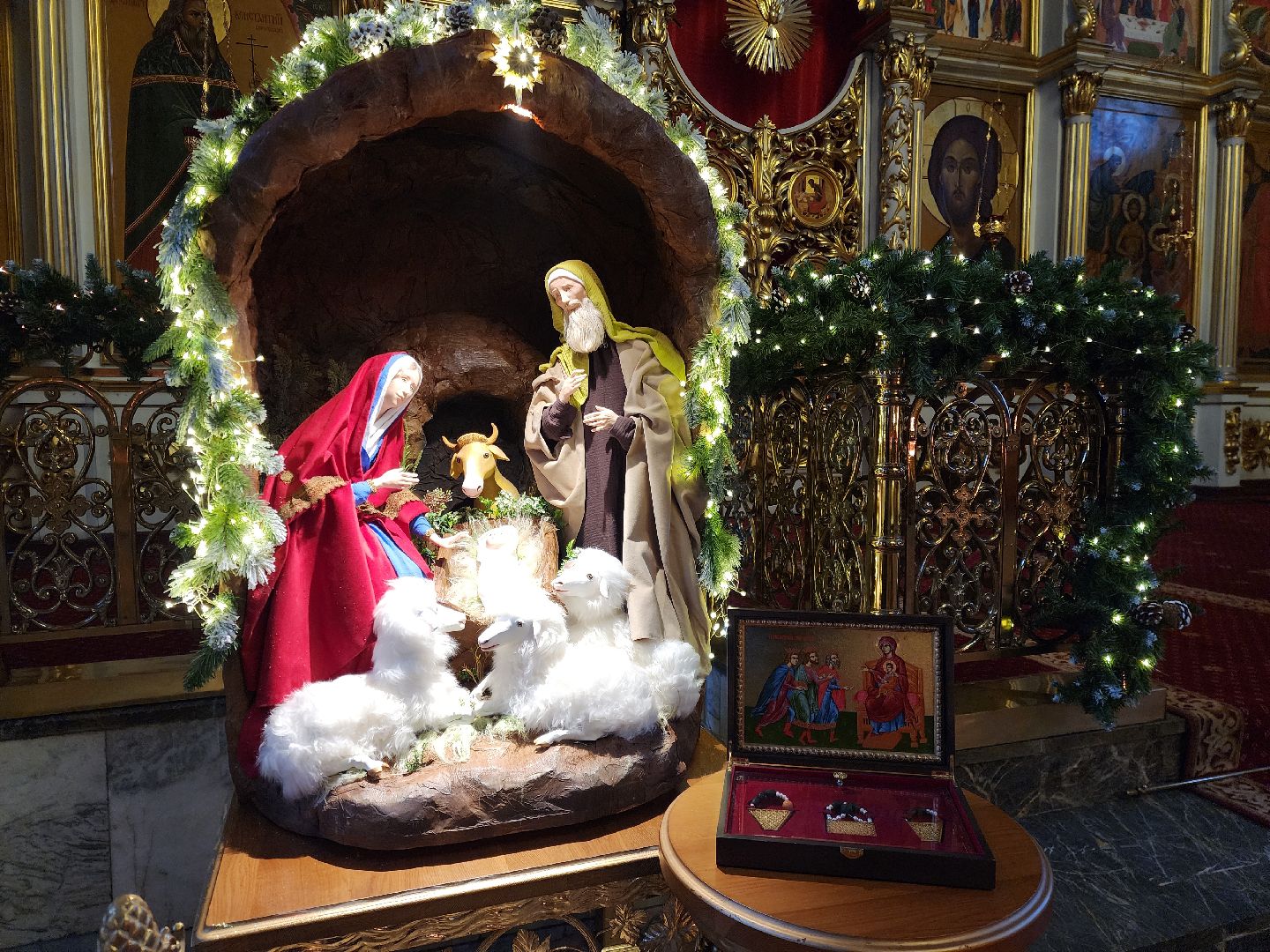 ногинск, жители, общество, подготовка к рождеству, рождество, собор, вертикалки,