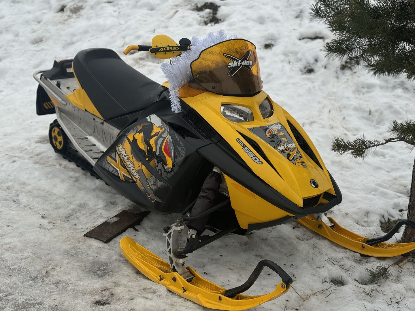 катание на собачьей упряжке, Хаски-парк, Снегоходы и вездезоды, парк-отель остров,Контактный зоопарк,