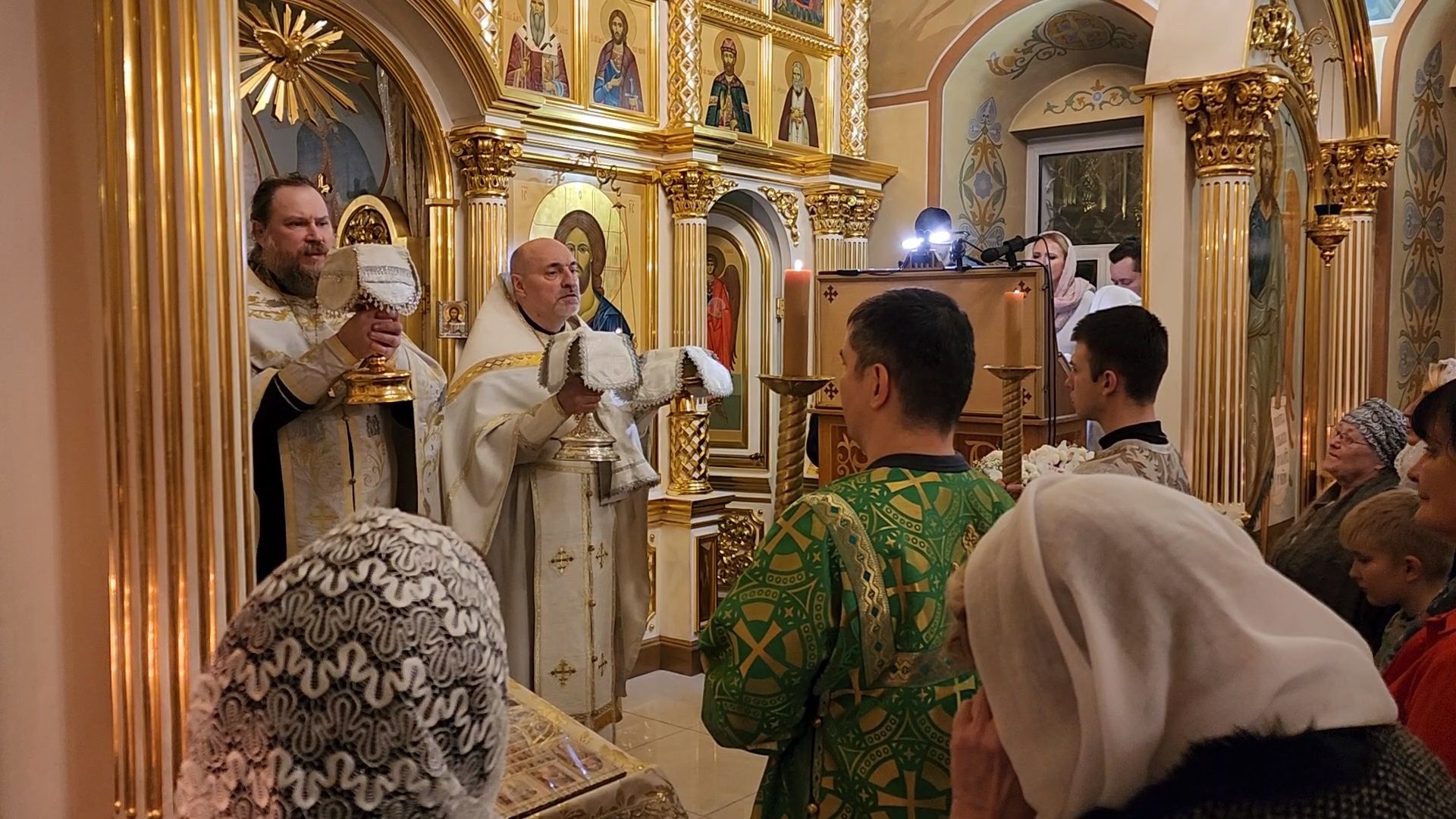 Чехов, Рождество Христово, христианский праздник, Иоанно-Предтеченский храм, праздничное богослужение, божественная литургия,православные христиане, православие,