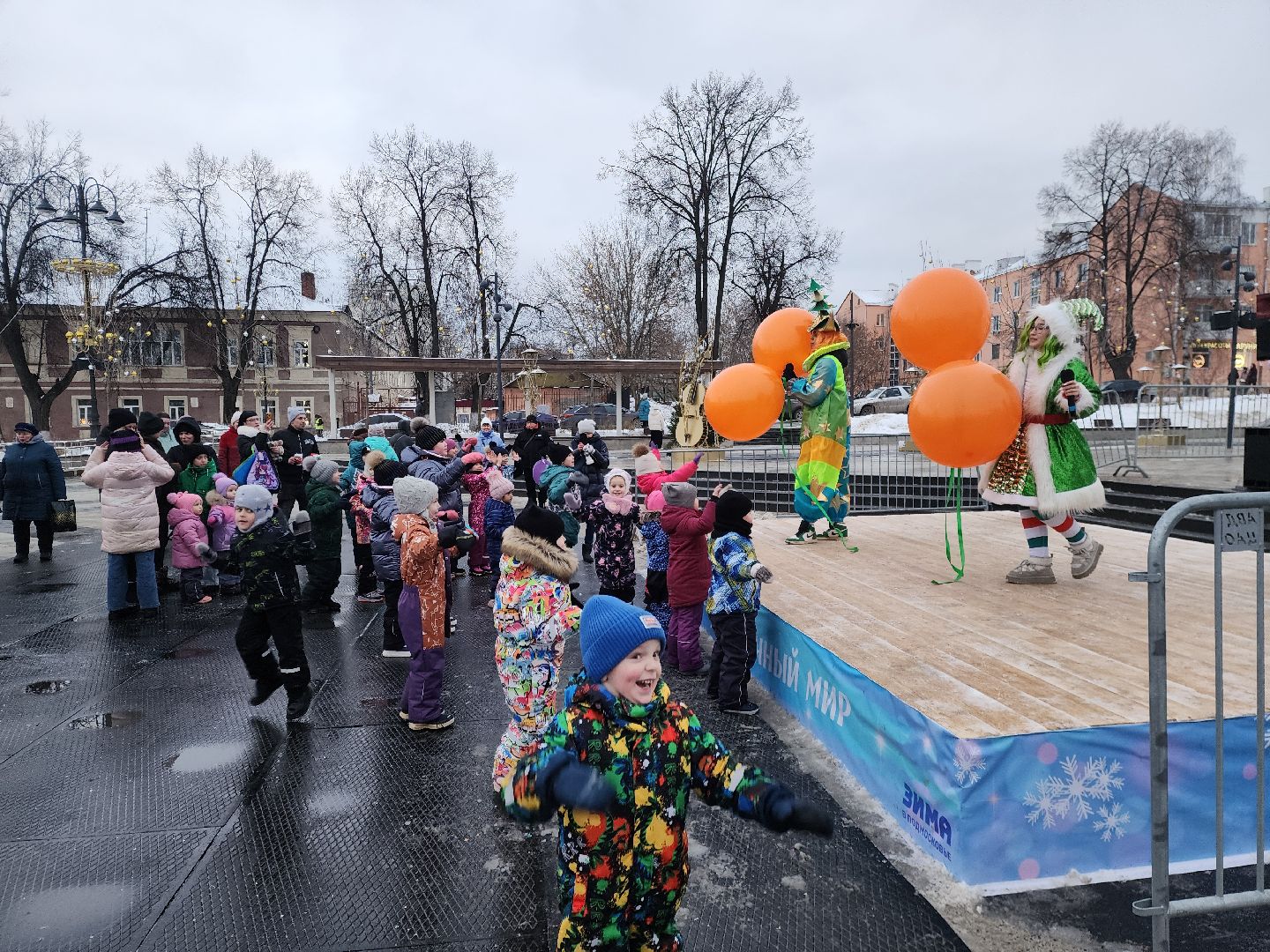 ногинск, дети, общество, жители, новый год, дед мороз, новогоднее представление, елка, вертикалки,