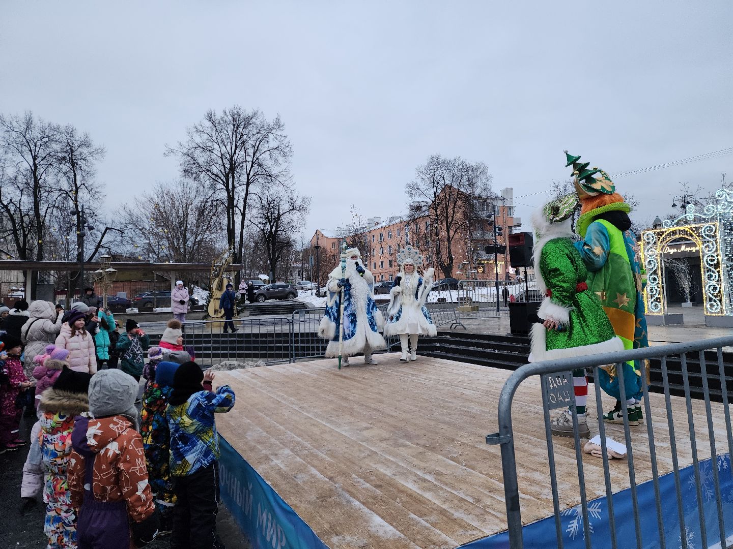 ногинск, дети, общество, жители, новый год, дед мороз, новогоднее представление, елка, вертикалки,