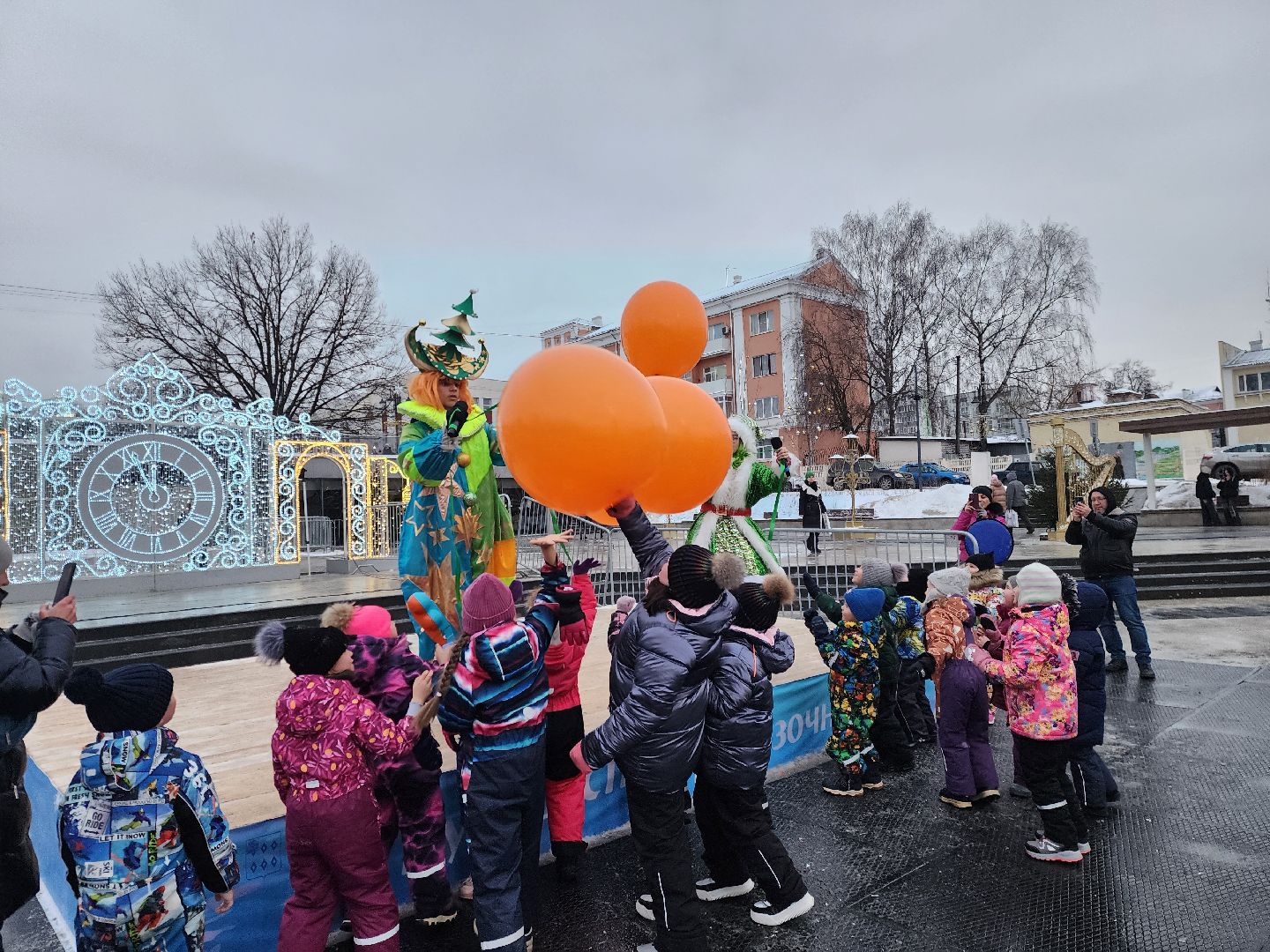 ногинск, дети, общество, жители, новый год, дед мороз, новогоднее представление, елка, вертикалки,