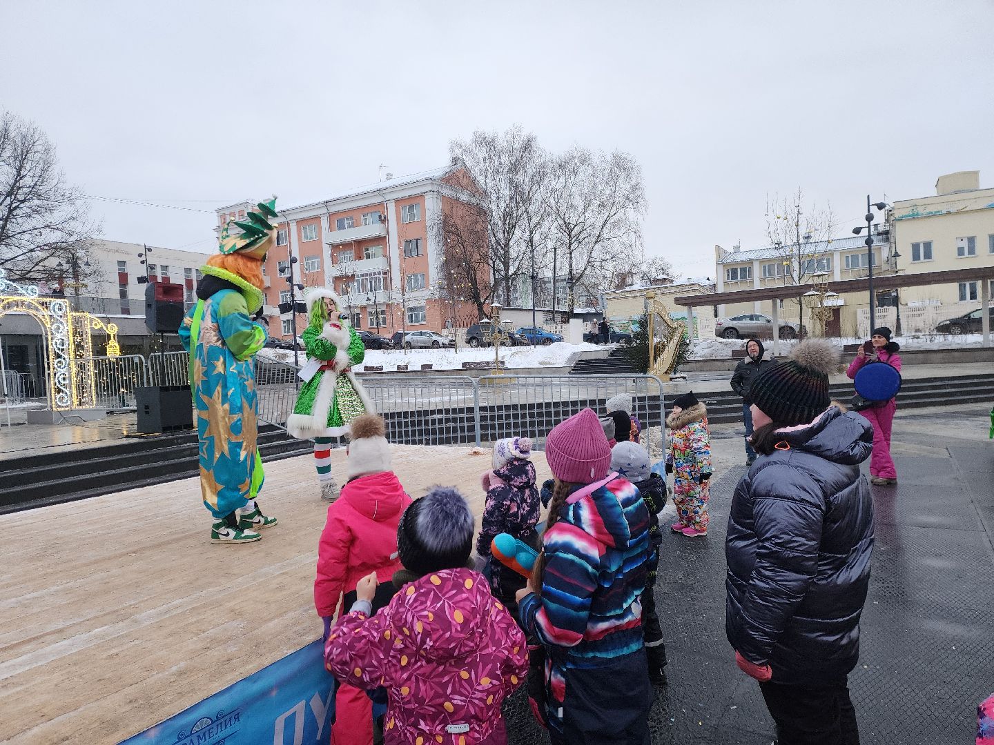 ногинск, дети, общество, жители, новый год, дед мороз, новогоднее представление, елка, вертикалки,