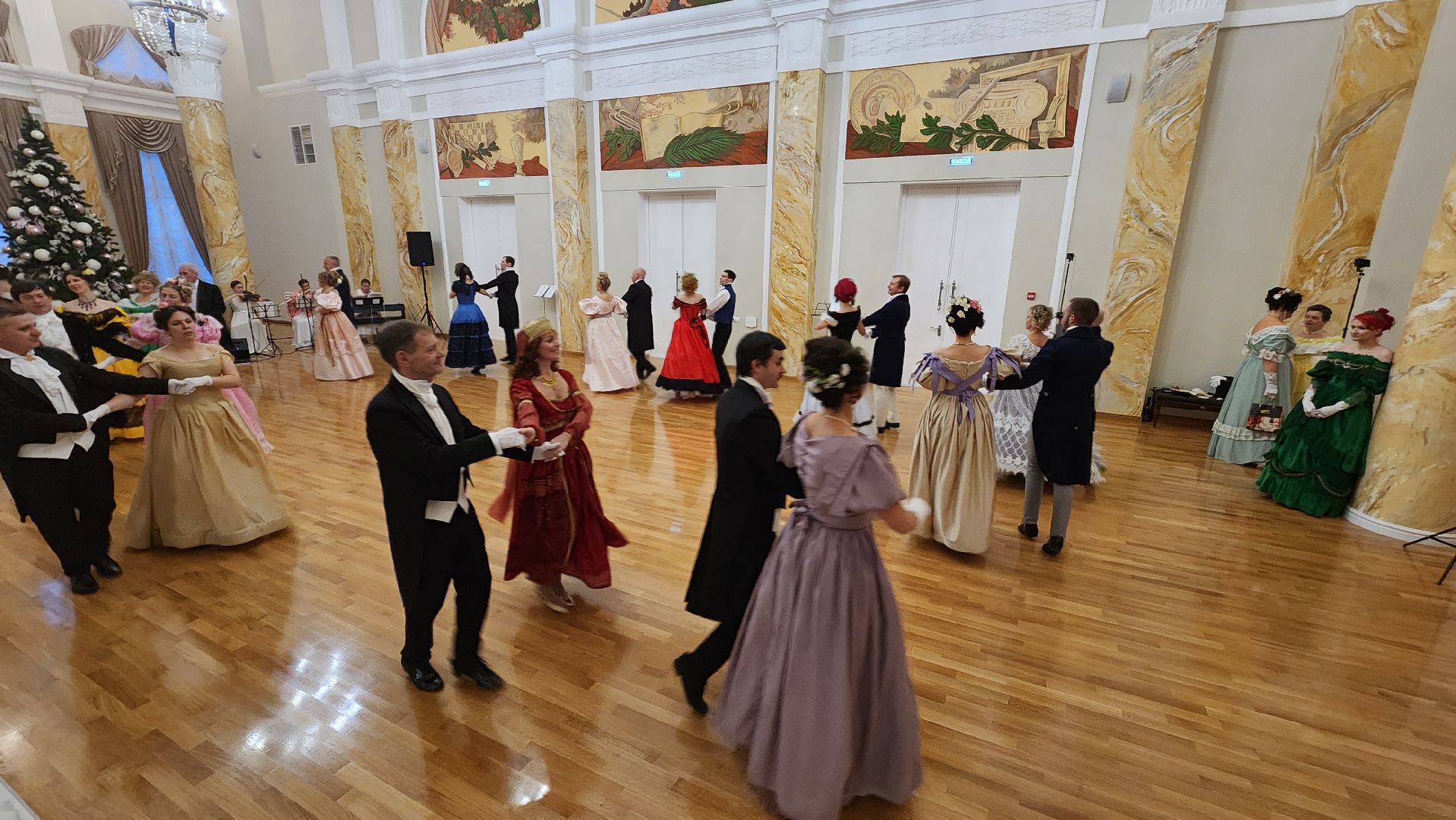 ступино, балы в подмосковье, культура подмосковья,