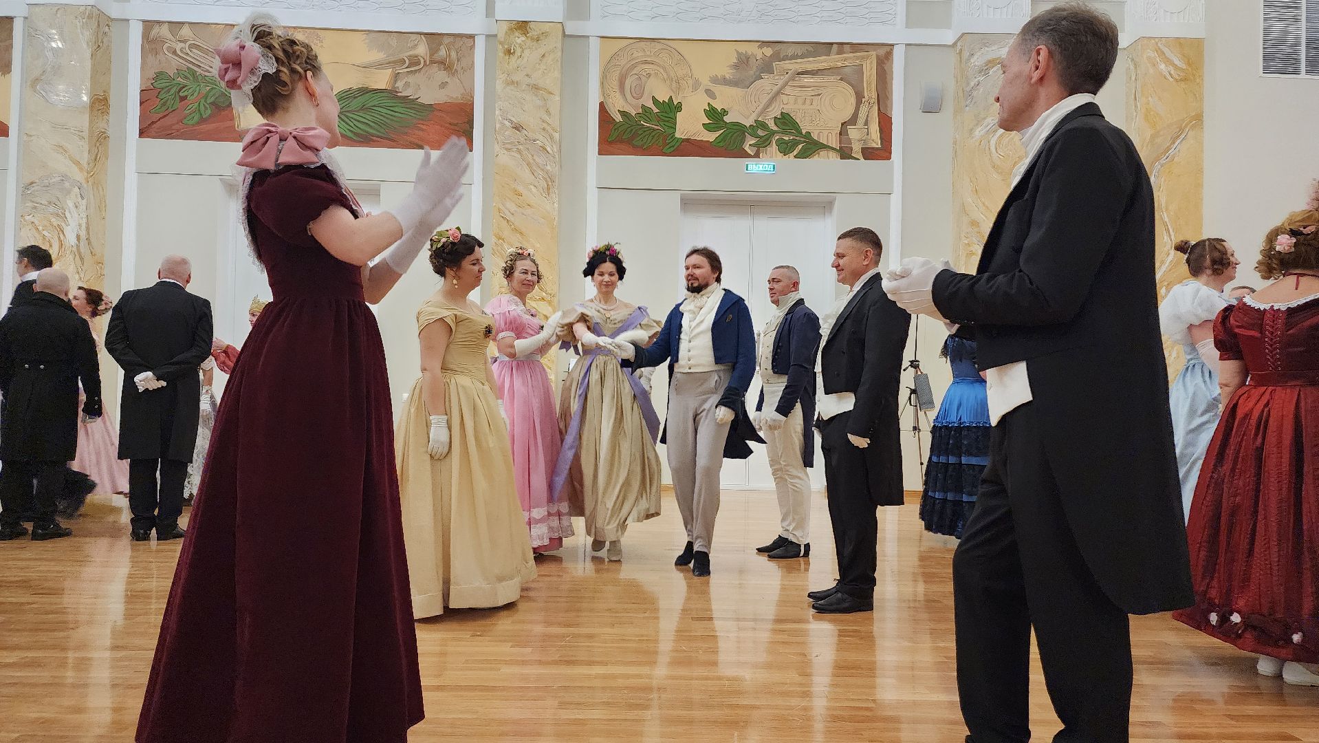 ступино, балы в подмосковье, культура подмосковья,