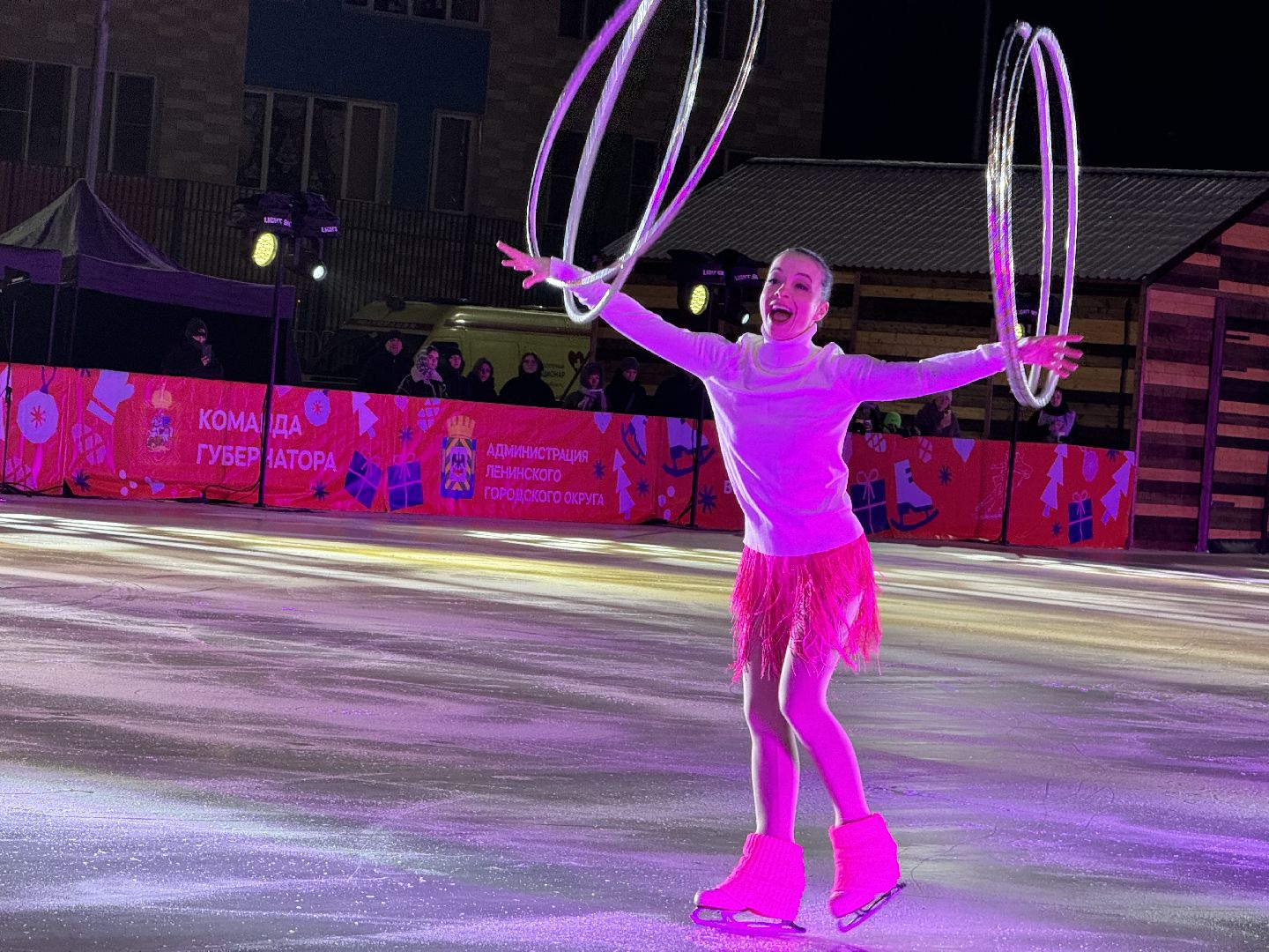 гала-шоу ильи авербуха, гала-шоу чемпионы, чемпионы и звезды фигурного катания, Илья Авербух, Глава Ленинского округа, Каток в Мисайлово, зима в подмомсковье,