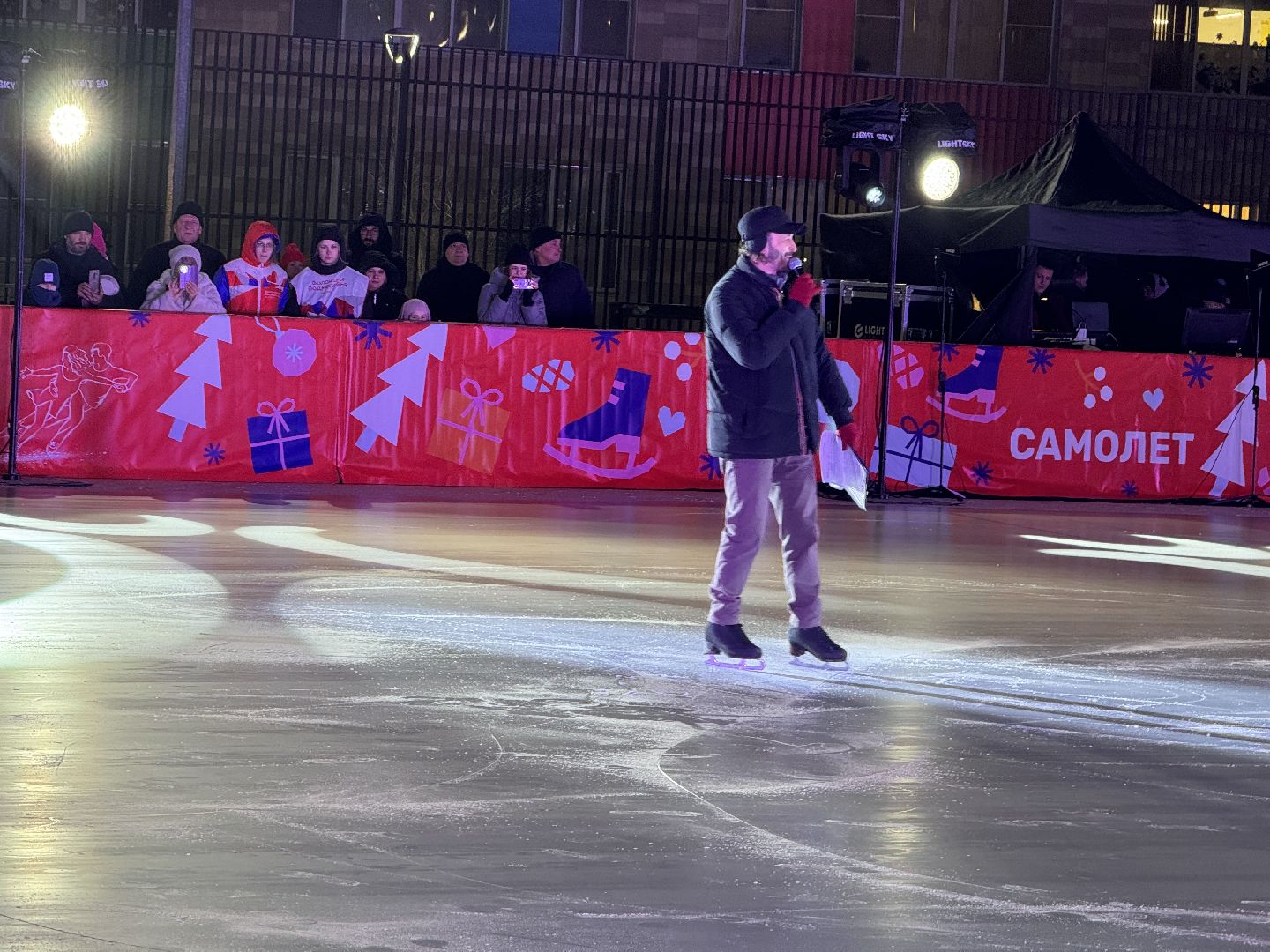 гала-шоу ильи авербуха, гала-шоу чемпионы, чемпионы и звезды фигурного катания, Илья Авербух, Глава Ленинского округа, Каток в Мисайлово, зима в подмомсковье,