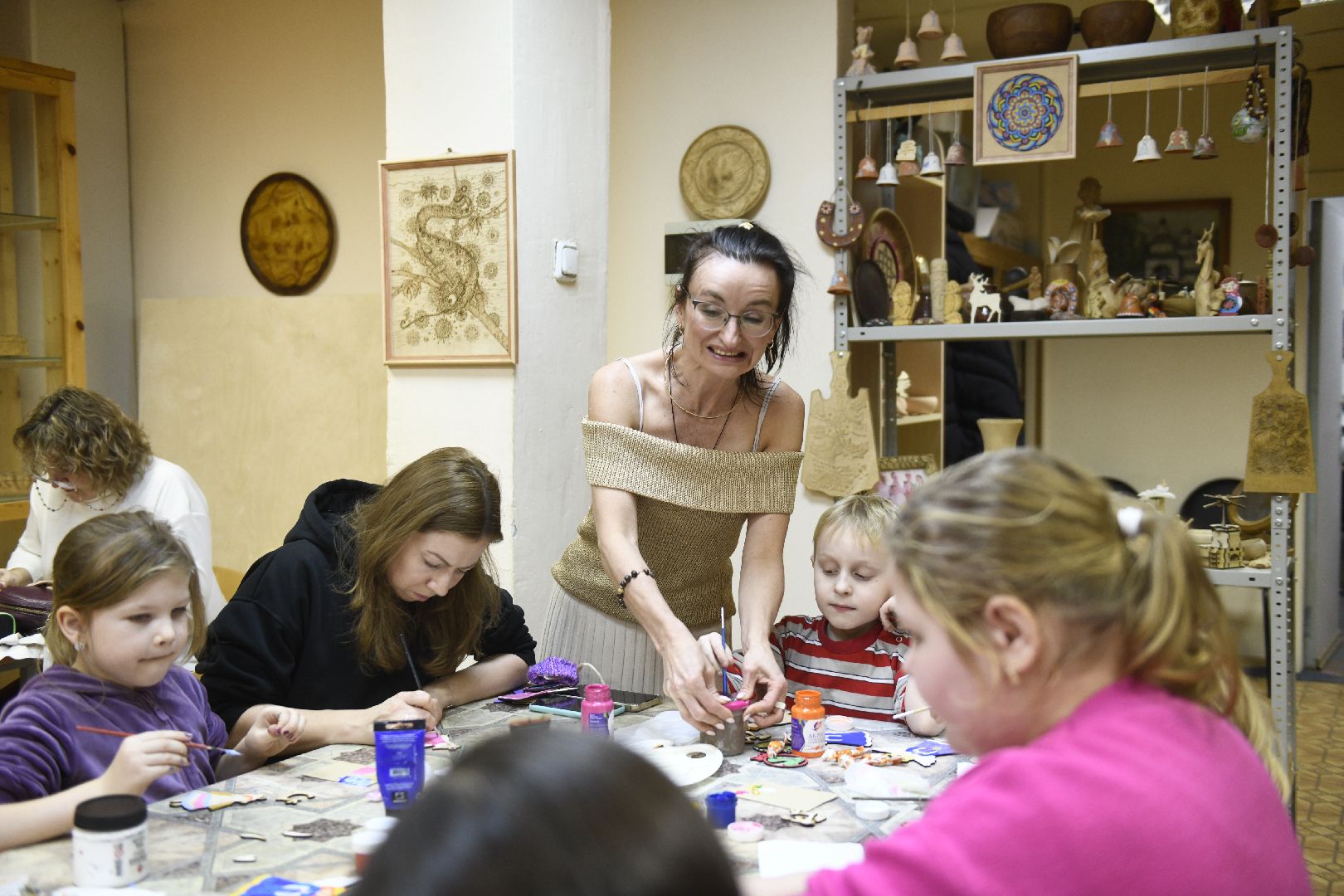 лыткарино, народный мастер, мастер-класс, роспись рождественских ангелов, лгпк, вертикалки,