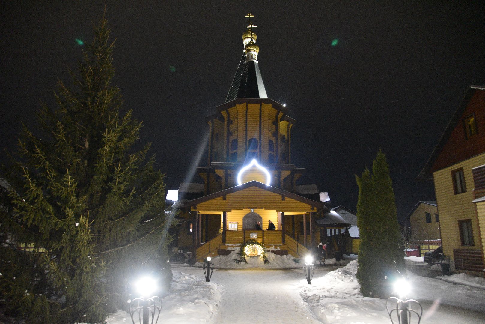 лотошино, храм серафима саровского, рождество, рождество христово, церковь, праздник,