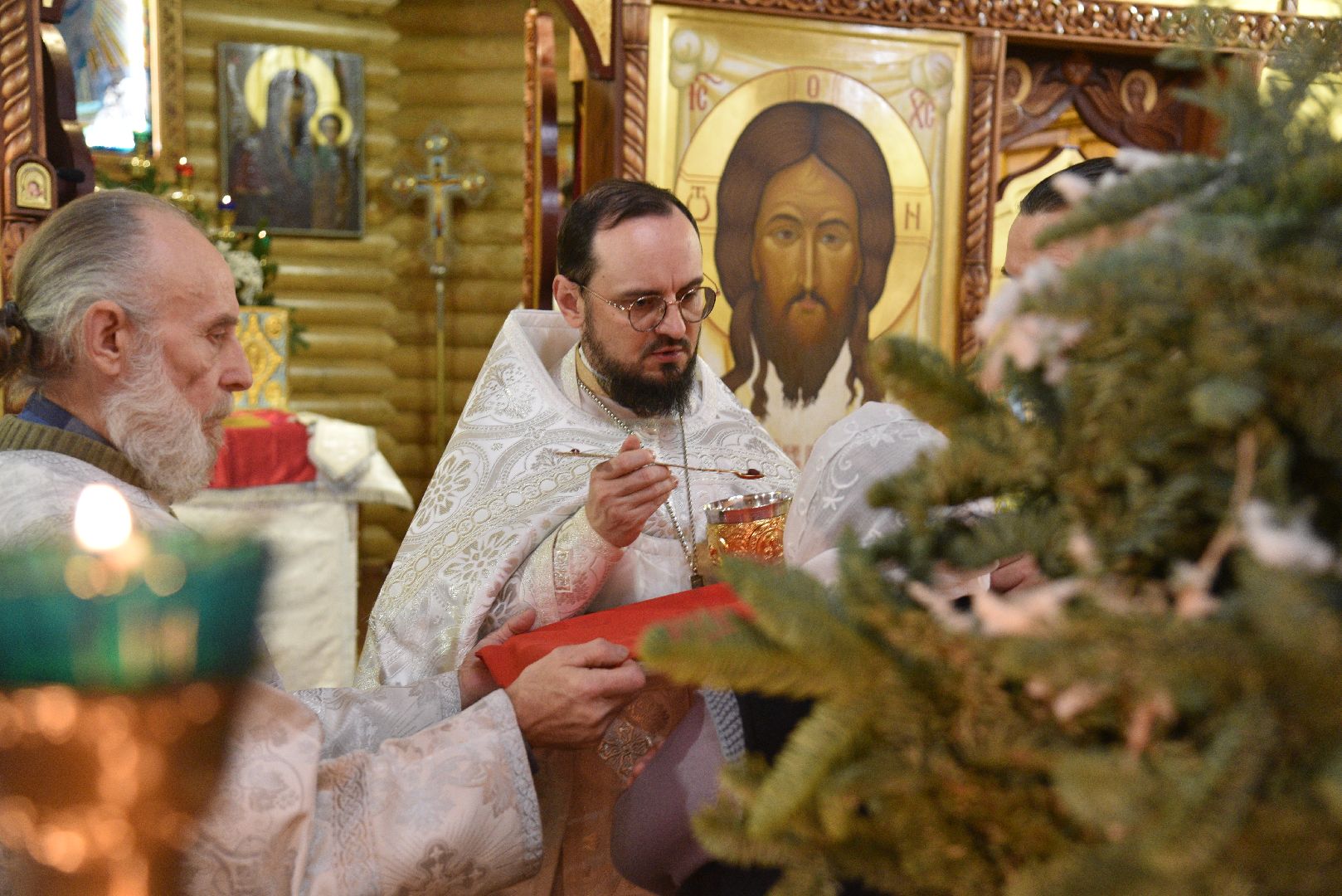 лотошино, храм серафима саровского, рождество, рождество христово, церковь, праздник,