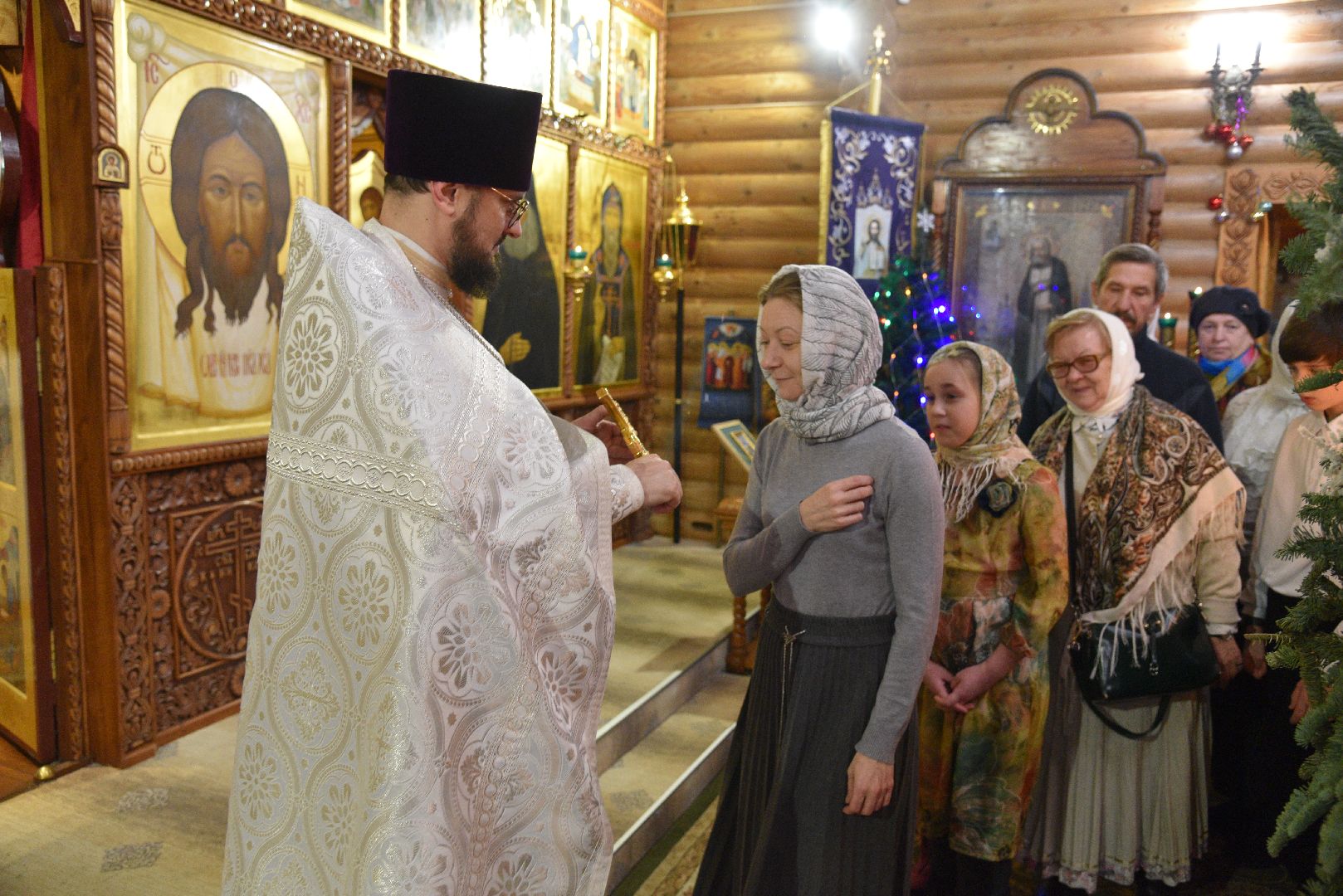 лотошино, храм серафима саровского, рождество, рождество христово, церковь, праздник,