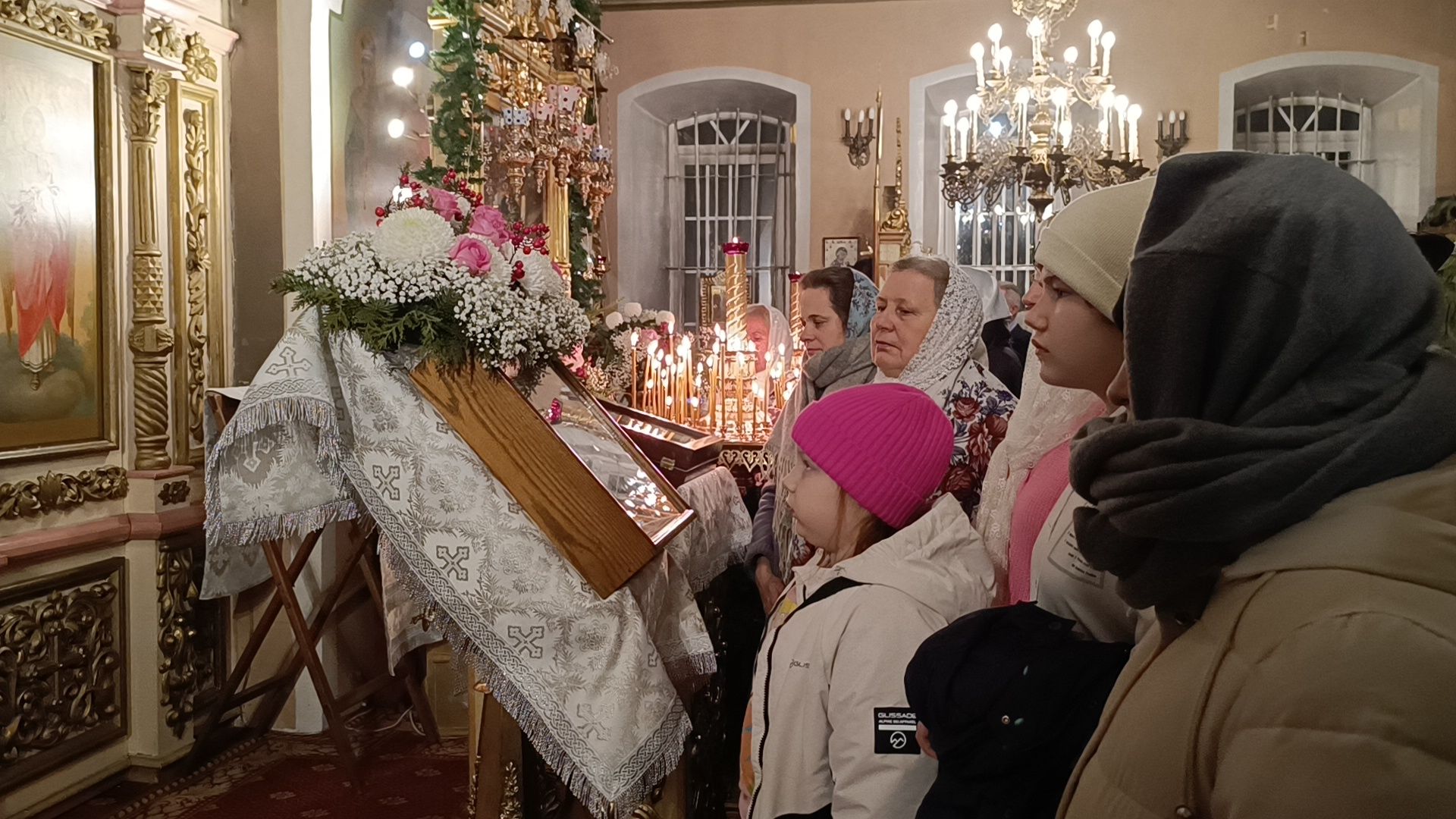 рождество христово, храм, лобня, рождественская служба, вертикалки,