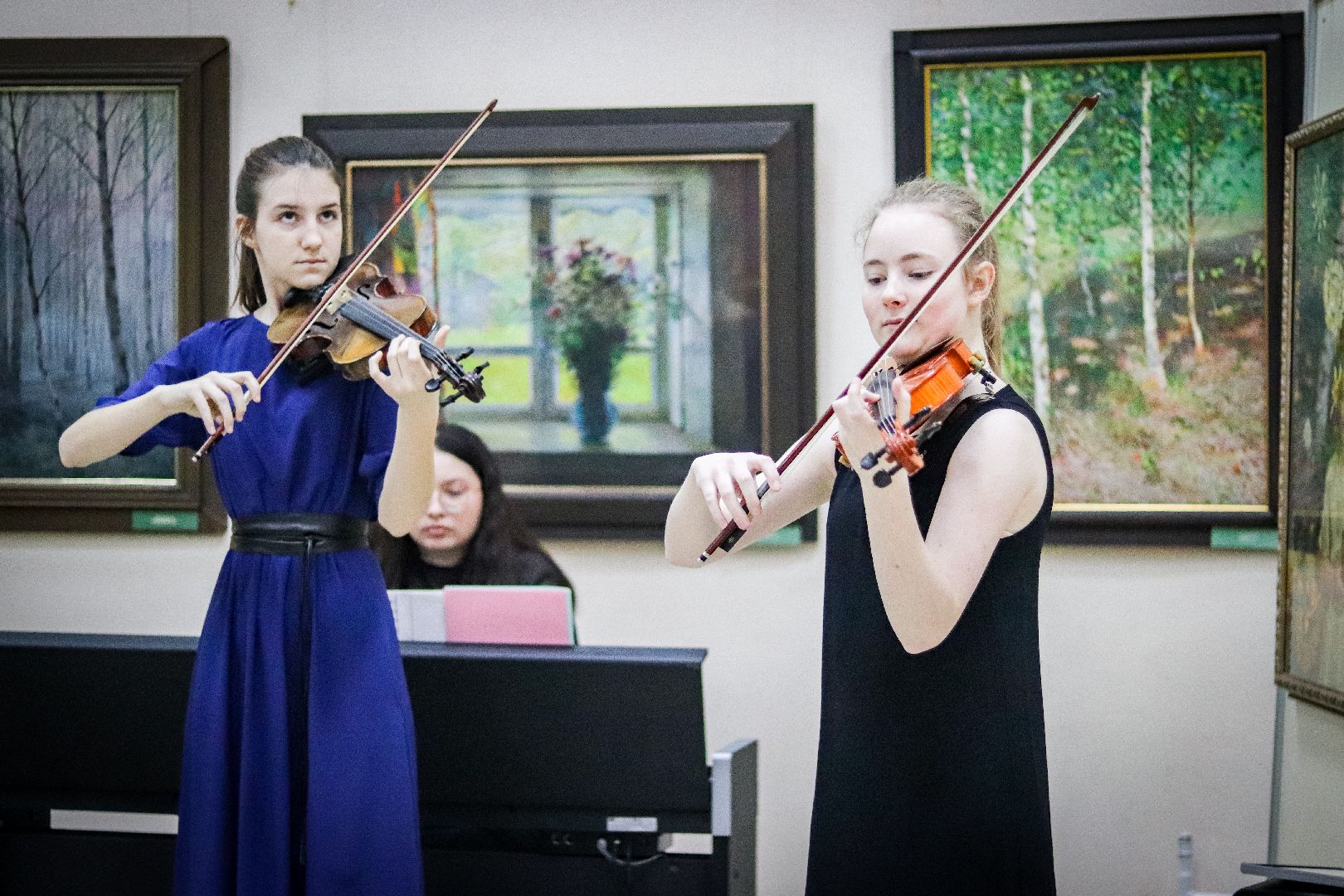 Клин, общество, выставки, культура, картины, вертикалки,