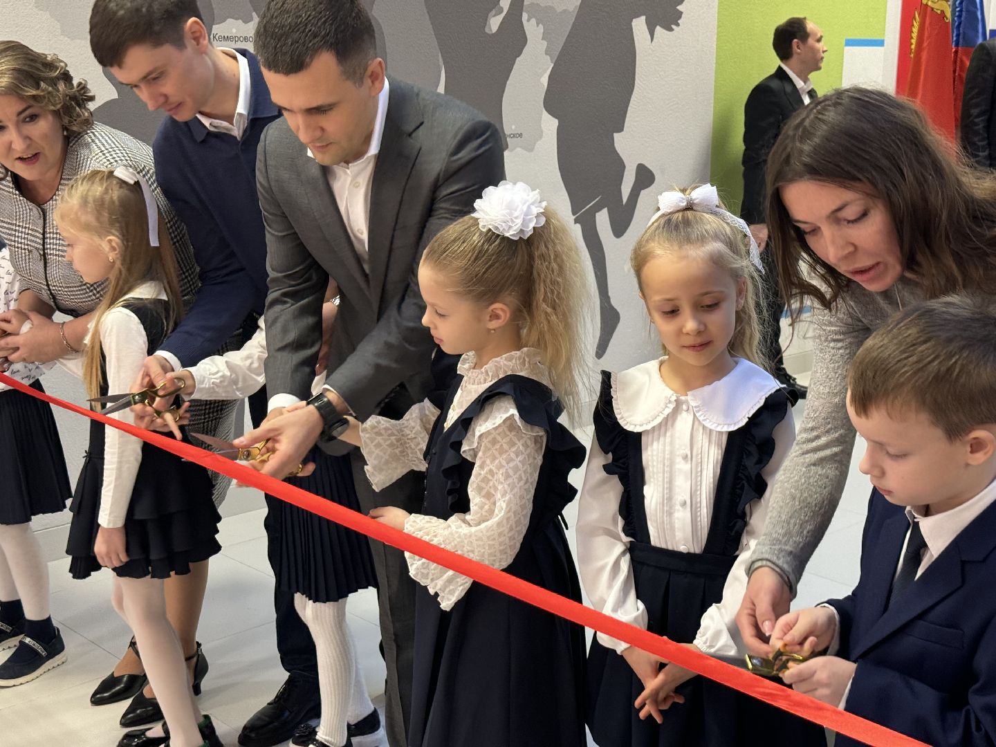 новая школа на 1100 мест,СОШ 11, жк эко видное, Глава муниципалитета, Новую школу открыли,Торжественная линейка,