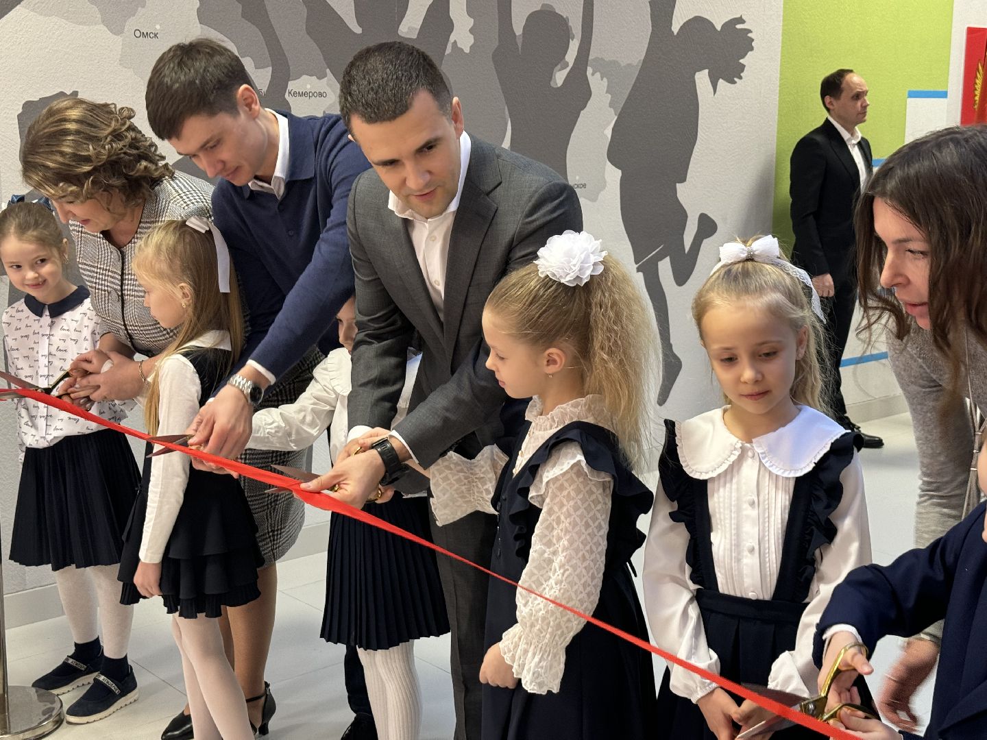 новая школа на 1100 мест,СОШ 11, жк эко видное, Глава муниципалитета, Новую школу открыли,Торжественная линейка,