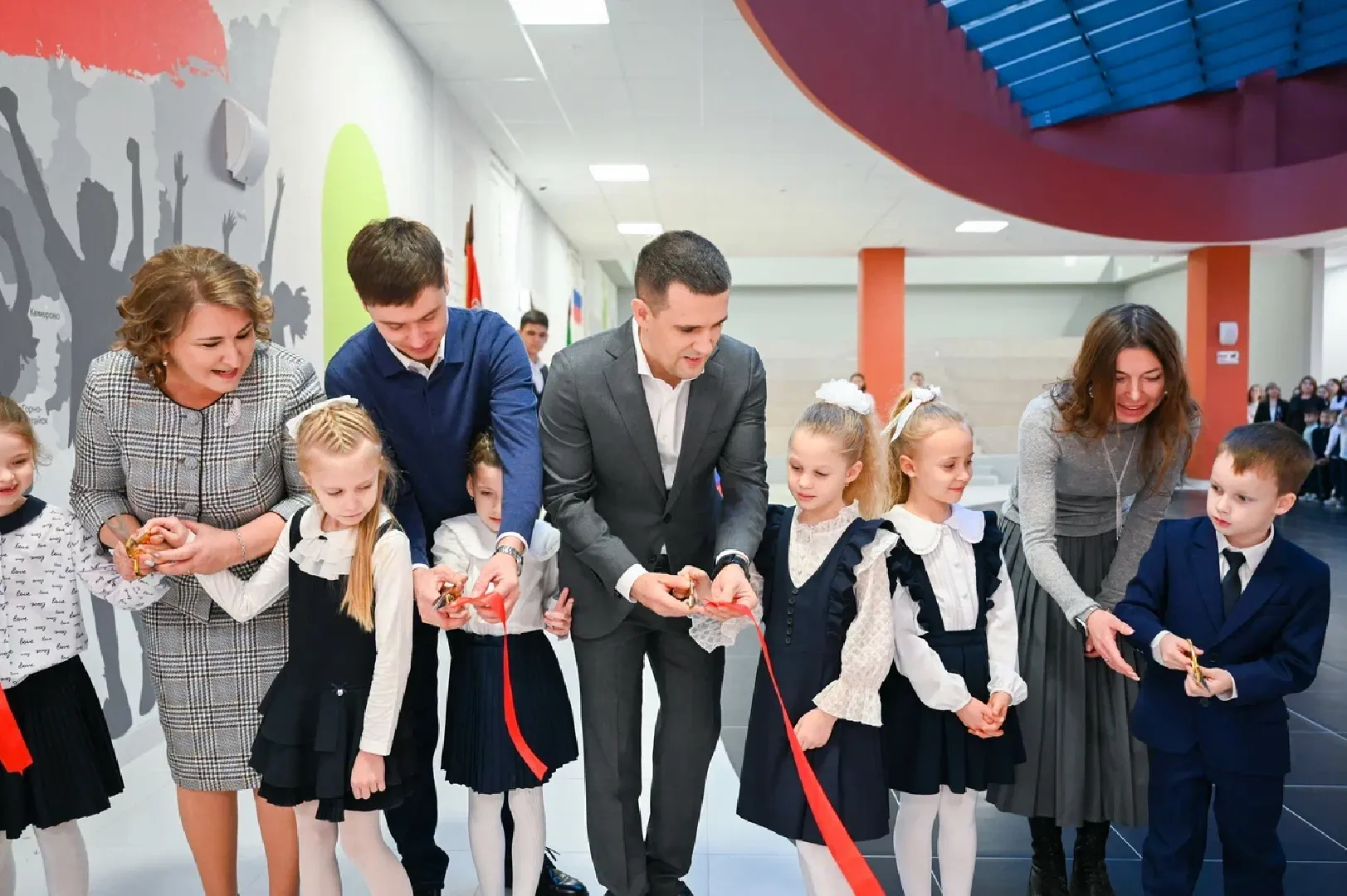 новая школа на 1100 мест,СОШ 11, жк эко видное, Глава муниципалитета, Новую школу открыли,Торжественная линейка,
