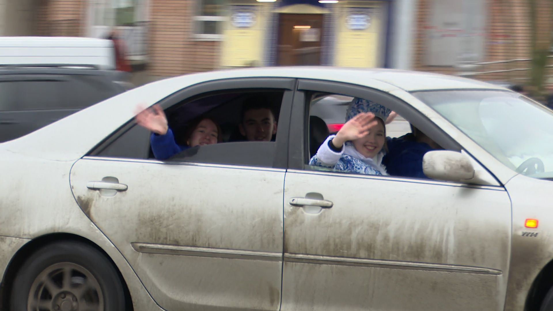 hеутов, вертикалки, деды морозы, поздравление, новый год, новые территории, снегурочки, флешмоб,