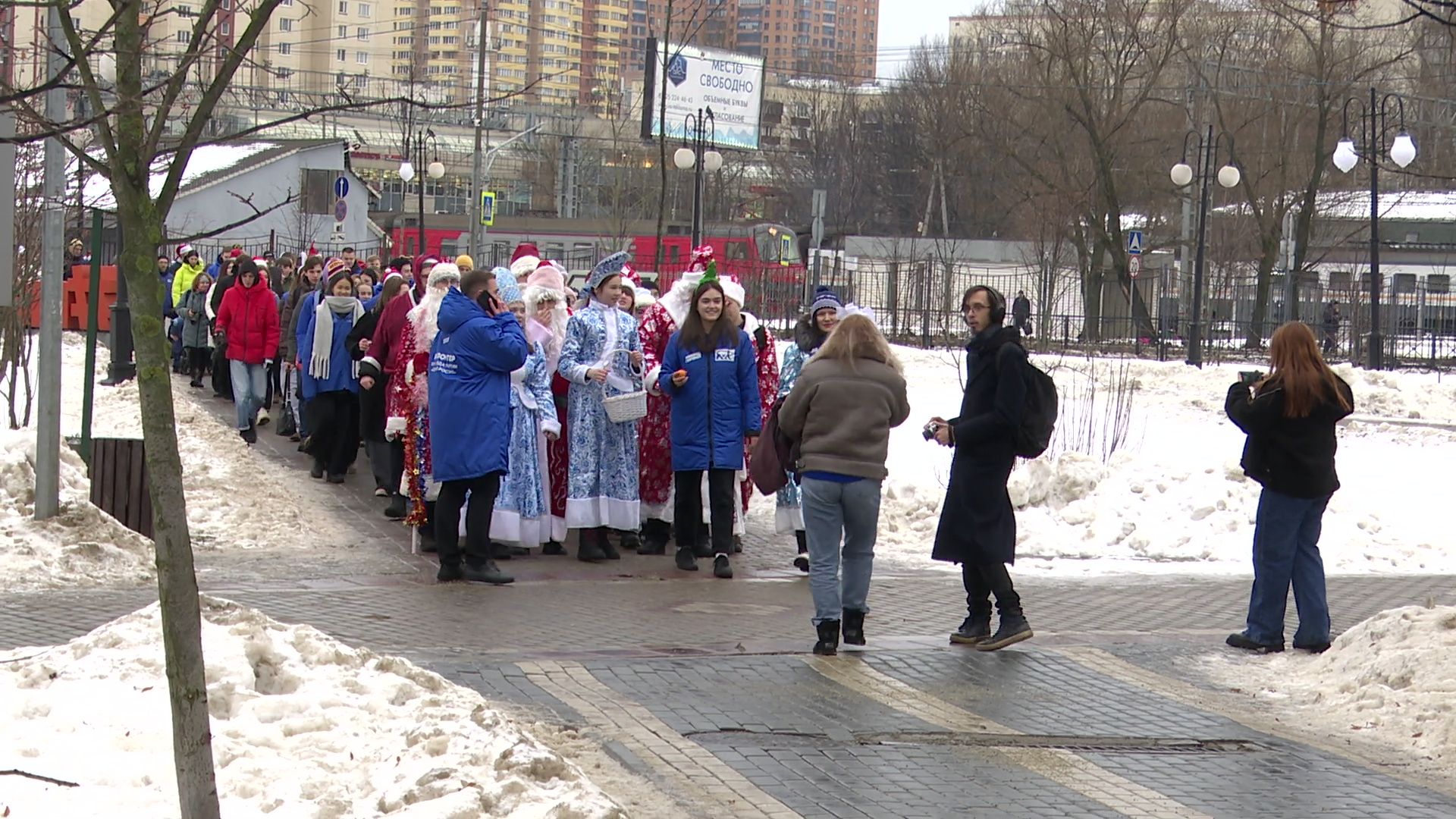 hеутов, вертикалки, деды морозы, поздравление, новый год, новые территории, снегурочки, флешмоб,