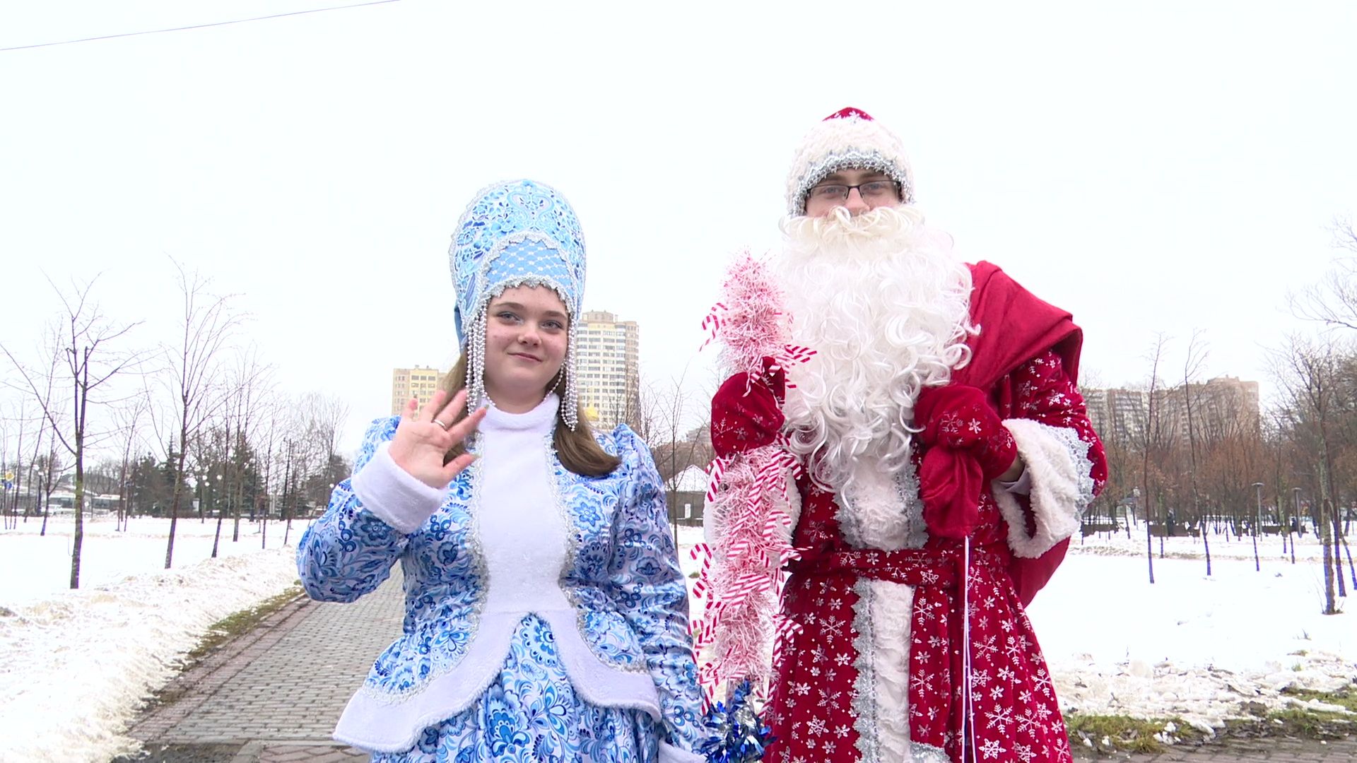 hеутов, вертикалки, деды морозы, поздравление, новый год, новые территории, снегурочки, флешмоб,