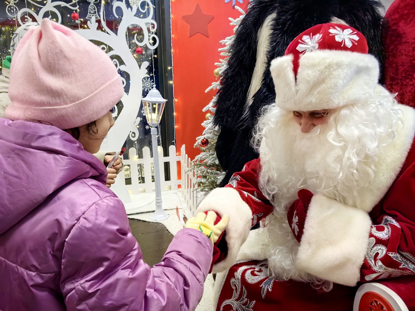 резиденция деда мороза, подарок, ключ, хранитель, сказочный волшебник, парк, вертикалки,
