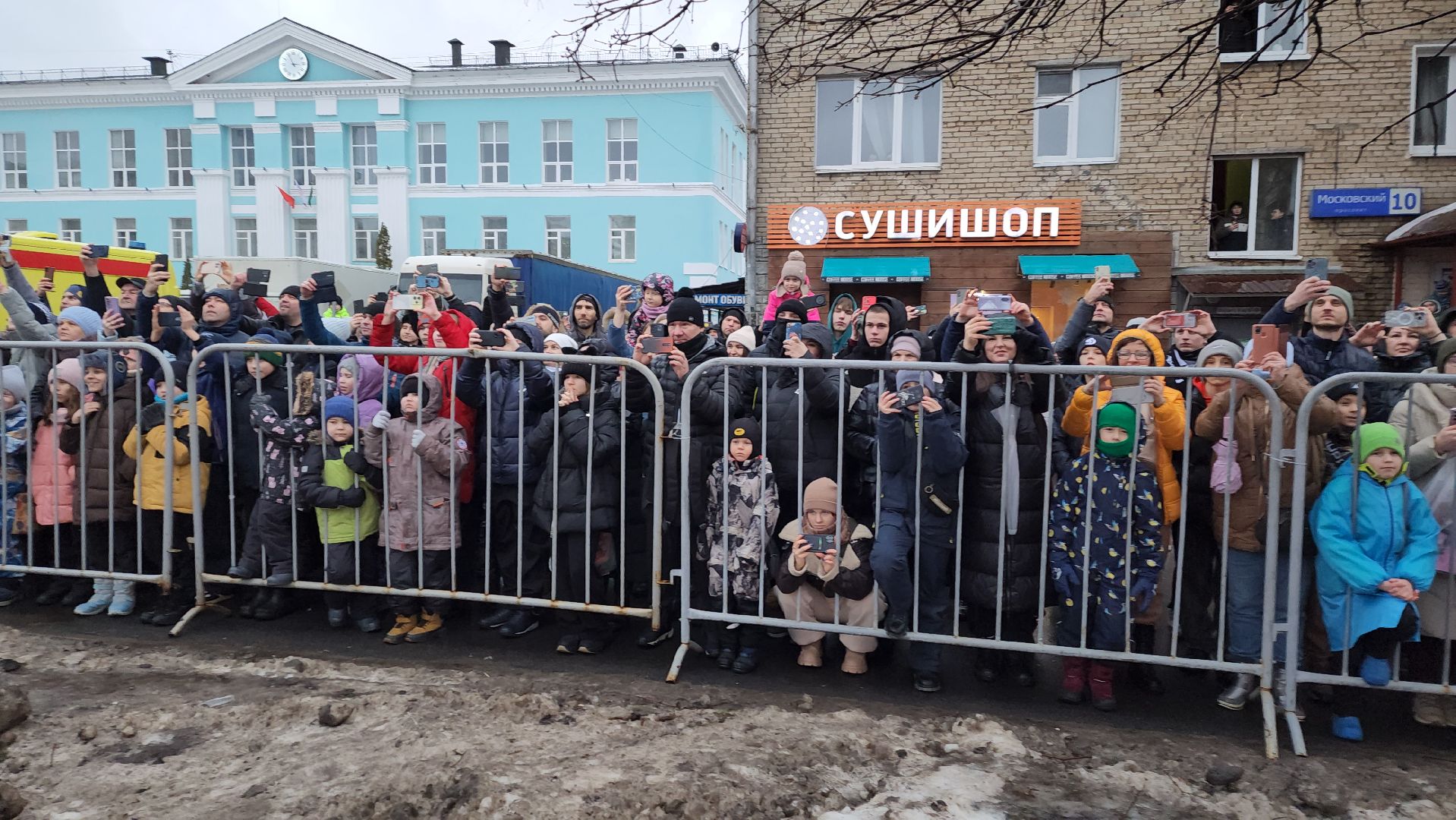 вертикалки, пушкино, фристайл, мотокросс, шоу, мотоциклисты, мотосообщество, выступления, трюки, зима в подмосковье, спортсмены,