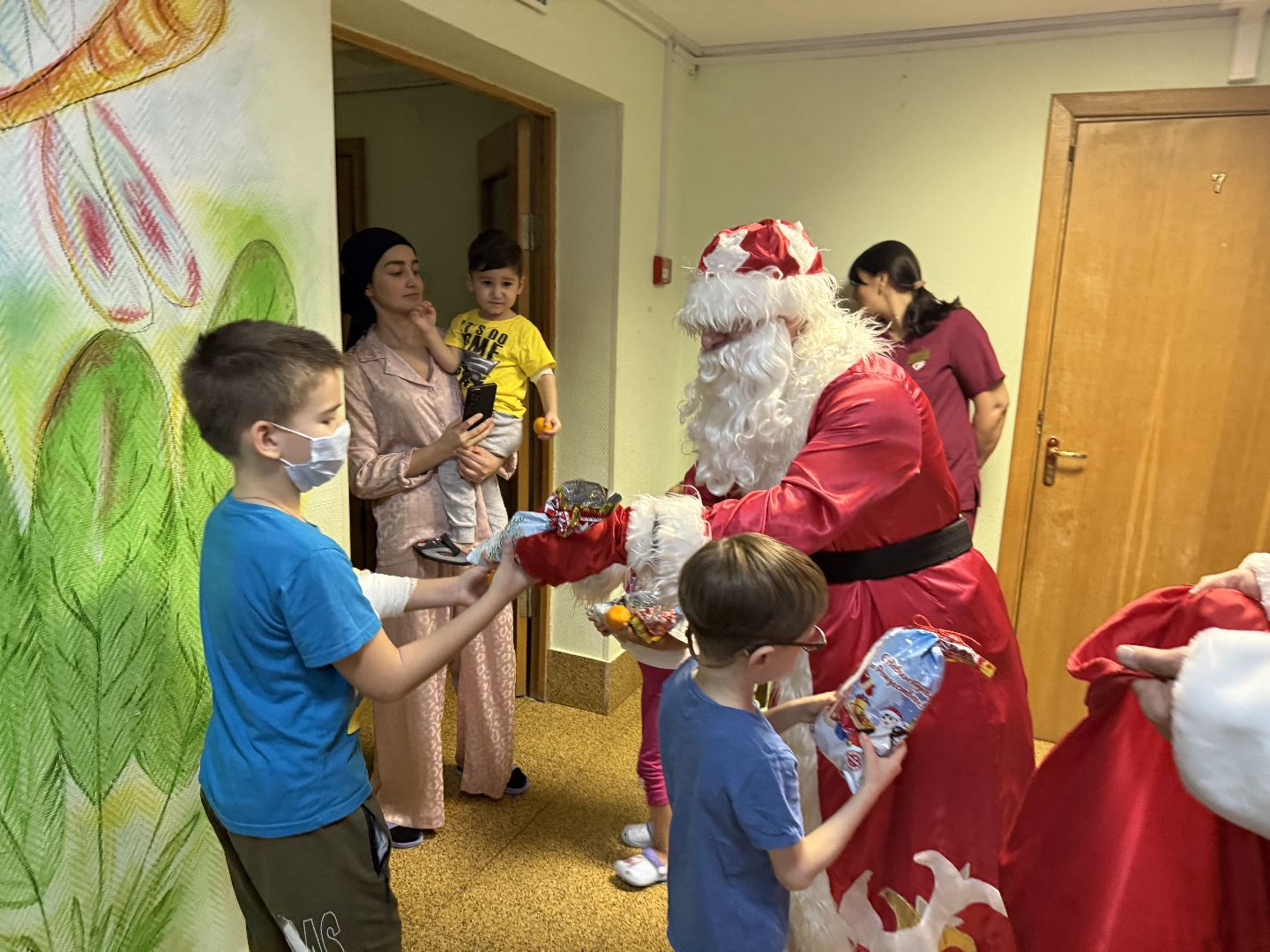 новый 2025 год, поздравление, дети, альпинисты,