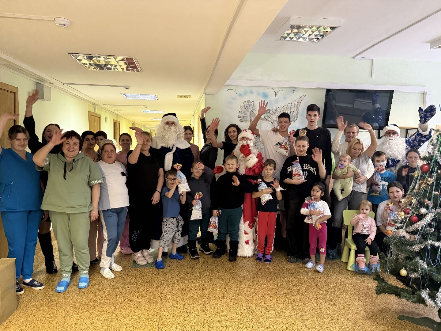 новый 2025 год, поздравление, дети, альпинисты,