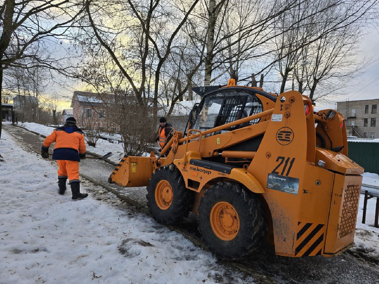 можайск, можайский городской округ, подмосковье, жкх, борьба с гололедом, непогода, коммунальщики, можайские коммунальщики, зима, вертикалки,