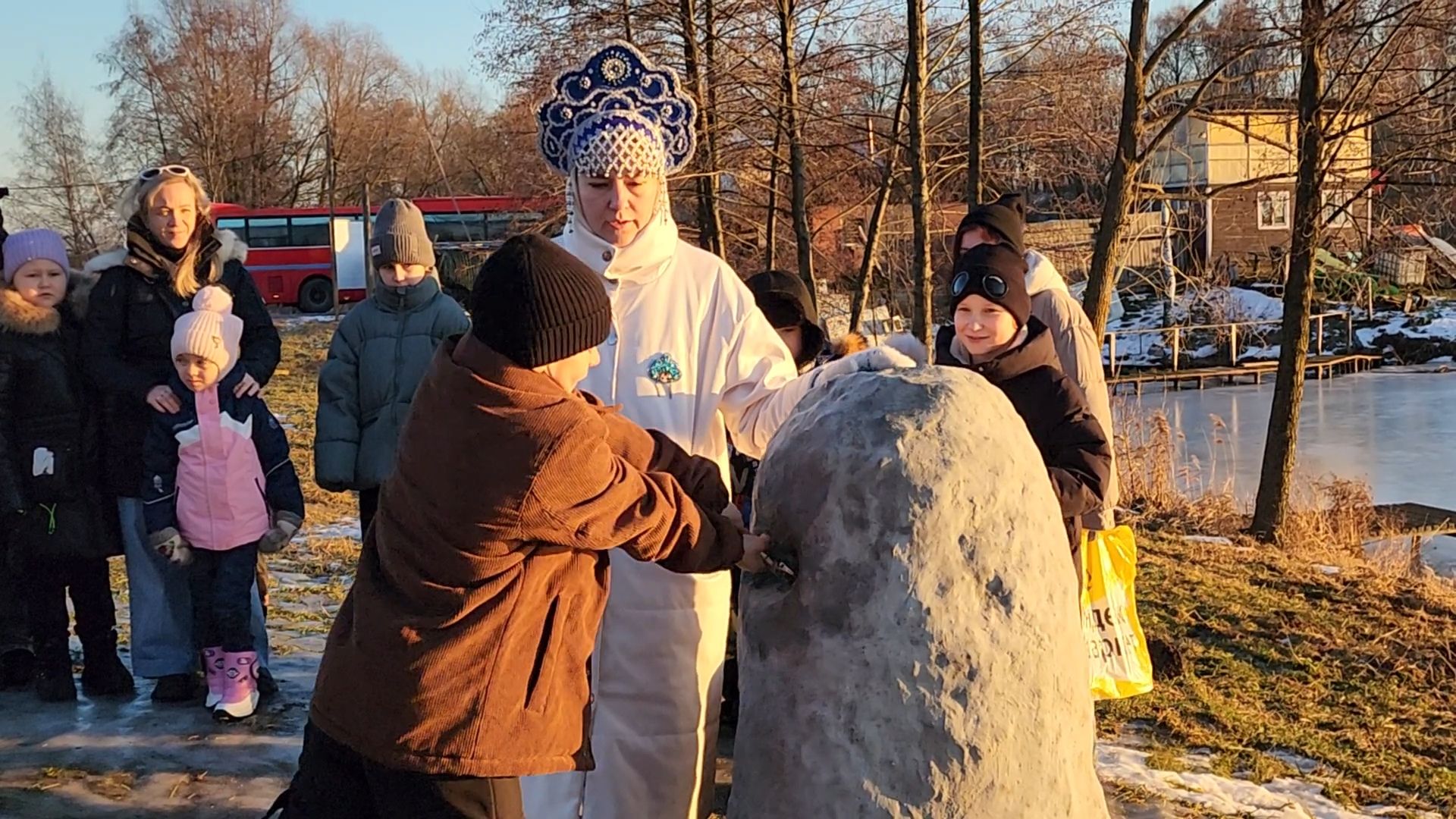 Бронницы, бронницкий терем деда мороза, Новогоднее поздравление для детей, Дети из семей находящихся в трудной жизненной ситуации, Вертикалка,