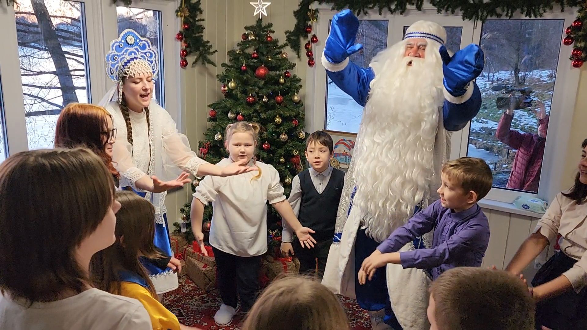 Бронницы, бронницкий терем деда мороза, Новогоднее поздравление для детей, Дети из семей находящихся в трудной жизненной ситуации, Вертикалка,