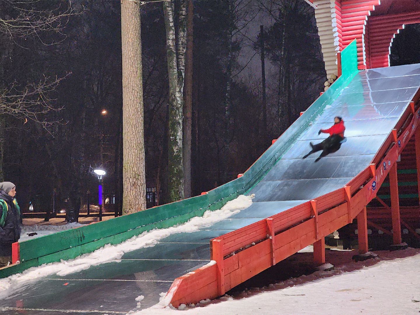 жители, общество, ногинск, центральный парк, зимние активности, горка, горка для тюбинга, вертикалки,