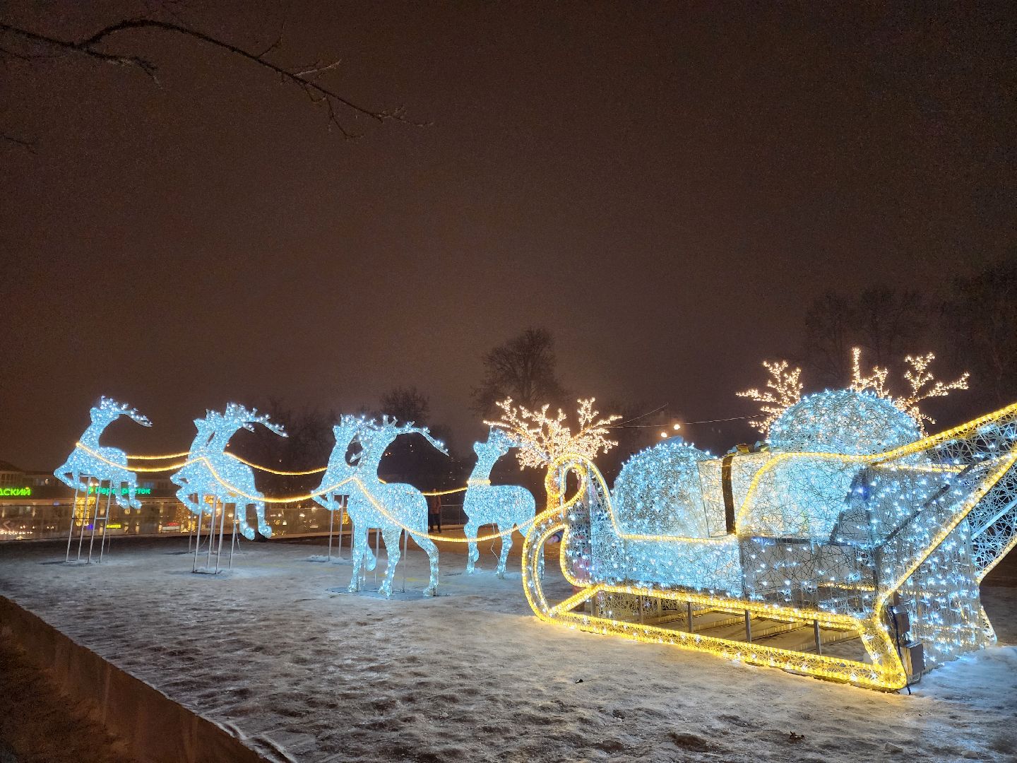 ногинск, жители, общество, новогодние украшения, фонтанная площадь, место для отдыха, фотосессия, вертикалки,