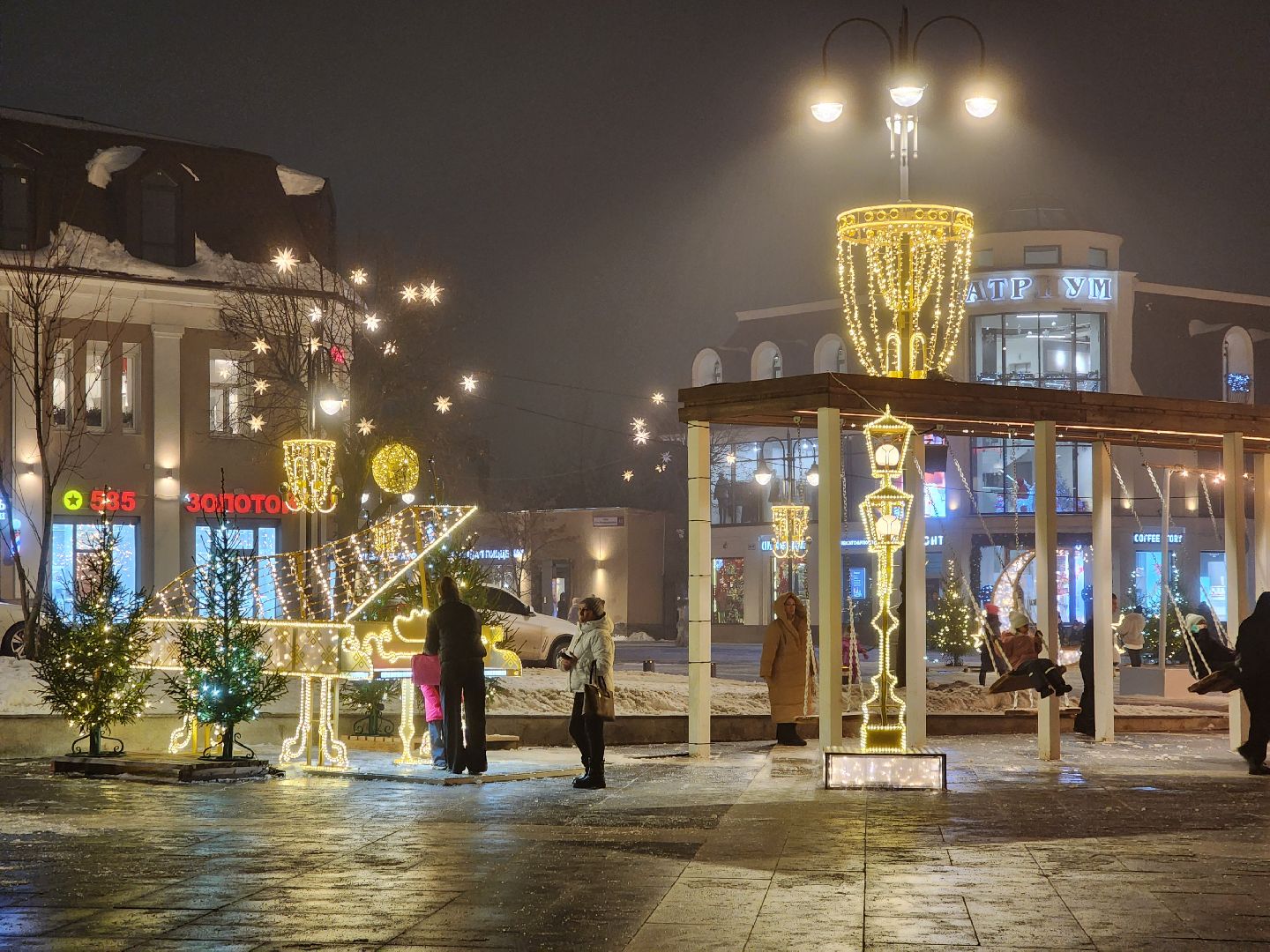 ногинск, жители, общество, новогодние украшения, фонтанная площадь, место для отдыха, фотосессия, вертикалки,