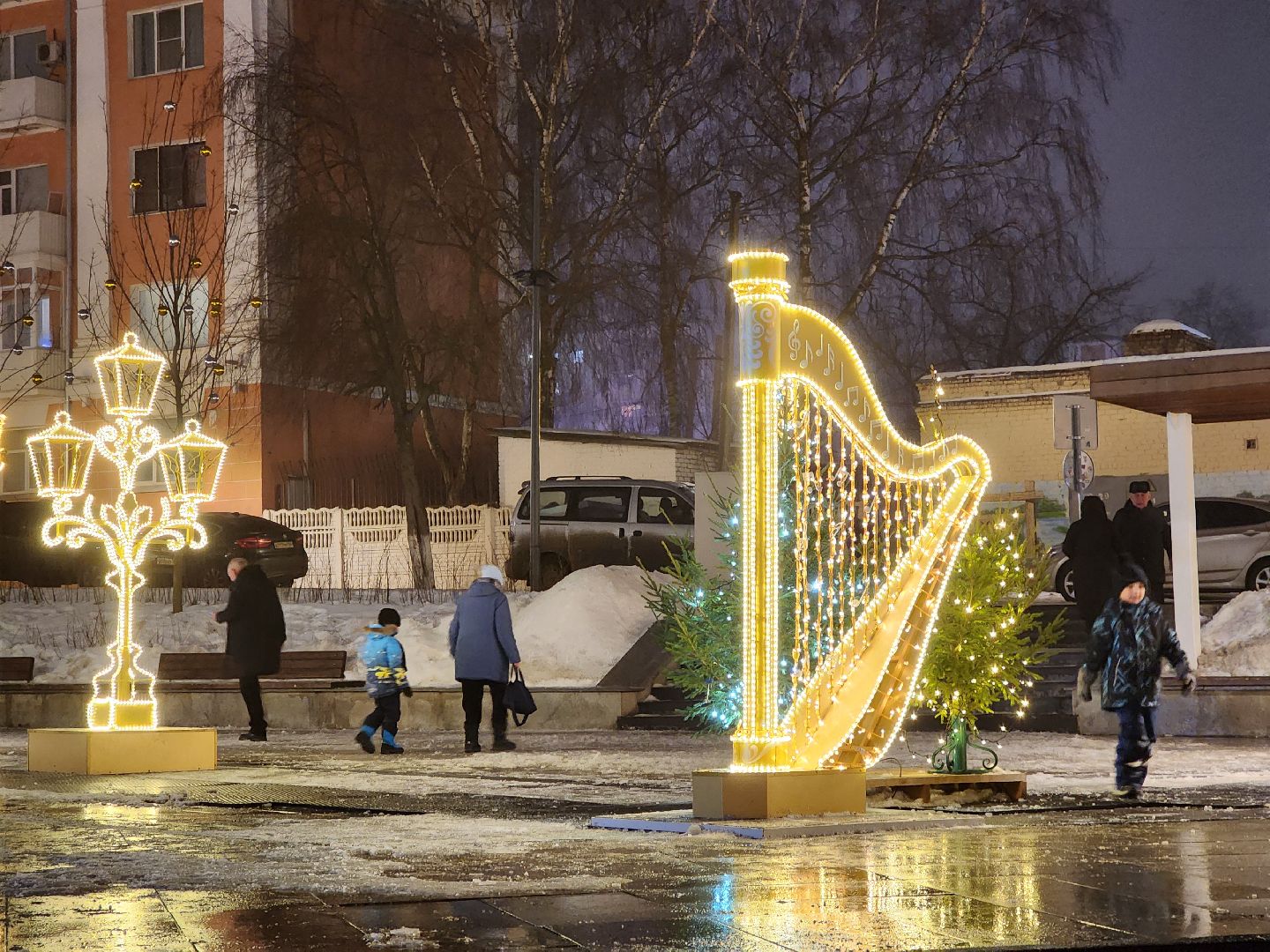 ногинск, жители, общество, новогодние украшения, фонтанная площадь, место для отдыха, фотосессия, вертикалки,