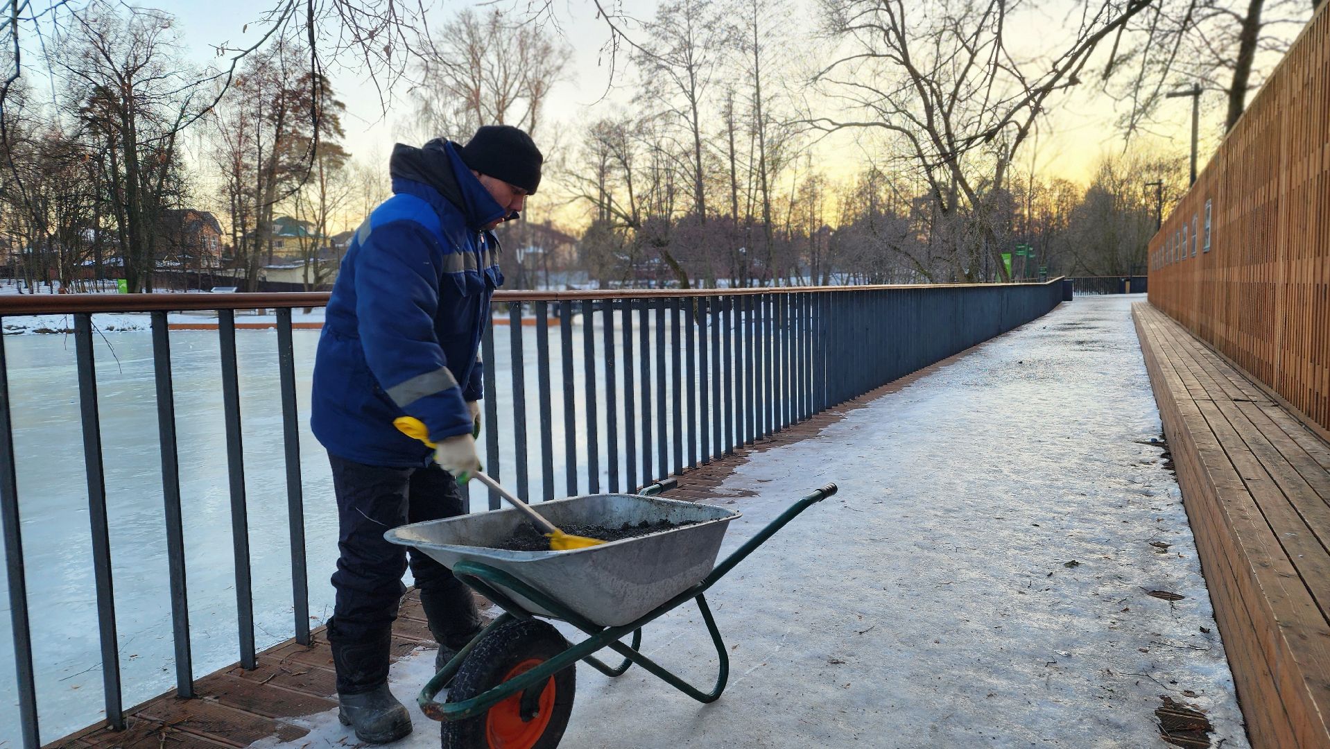 благоустройство, парки Подмосковья, гололед, экология, вертикалки,