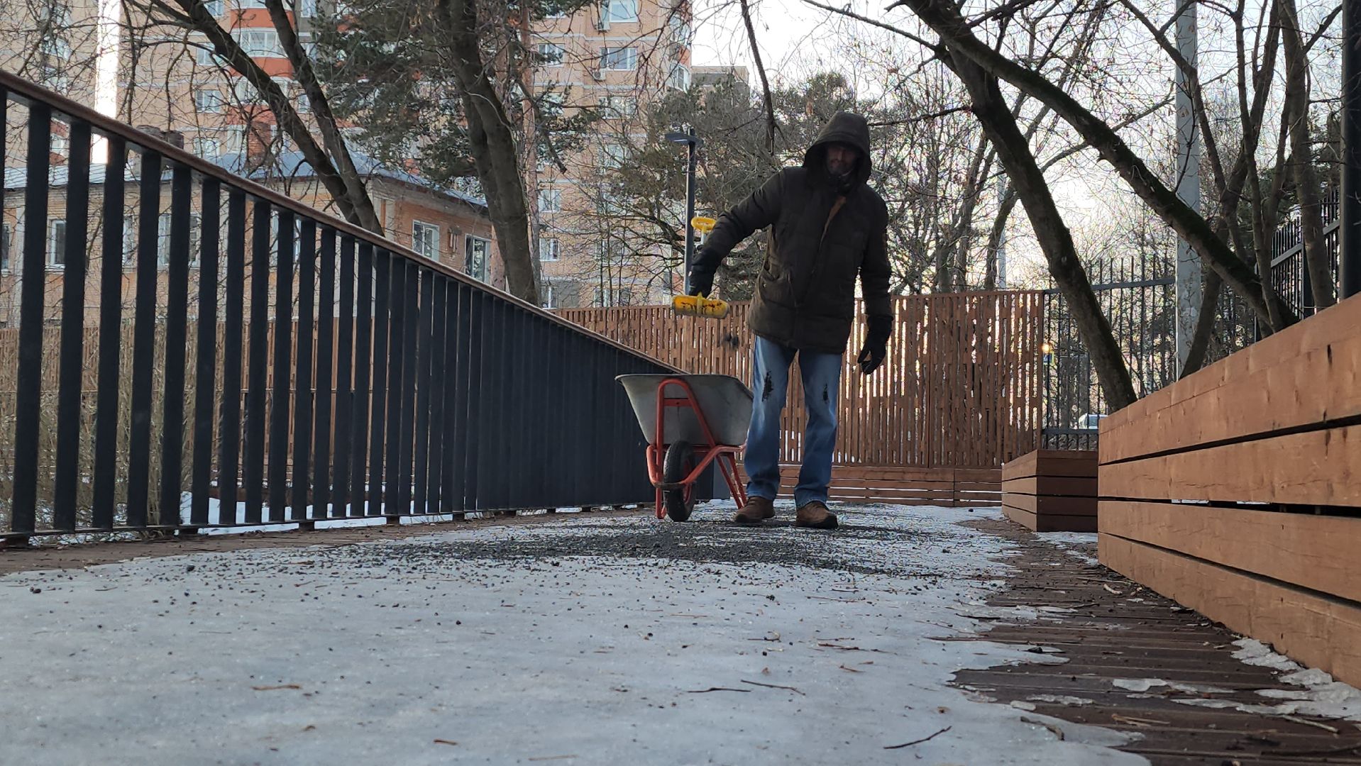 благоустройство, парки Подмосковья, гололед, экология, вертикалки,