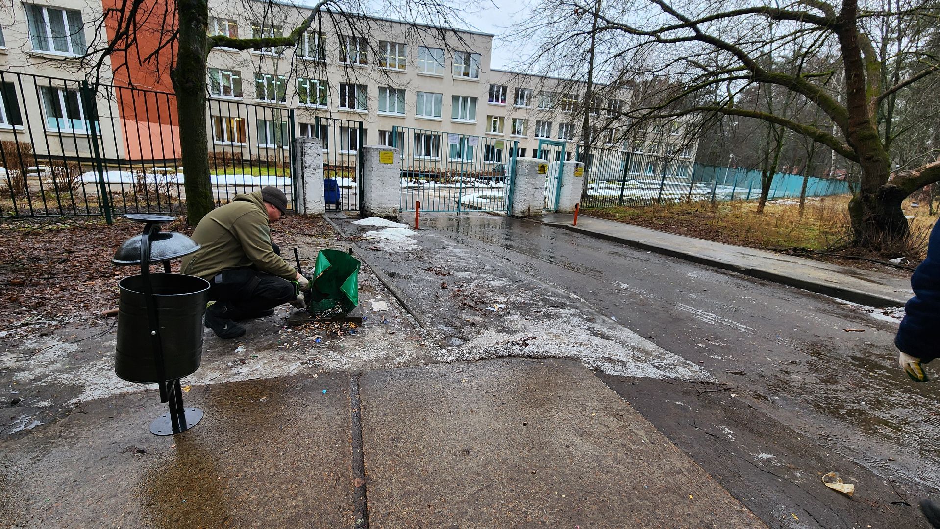 петарды, последствия от петард, благоустройство, мусорки, протвино,
