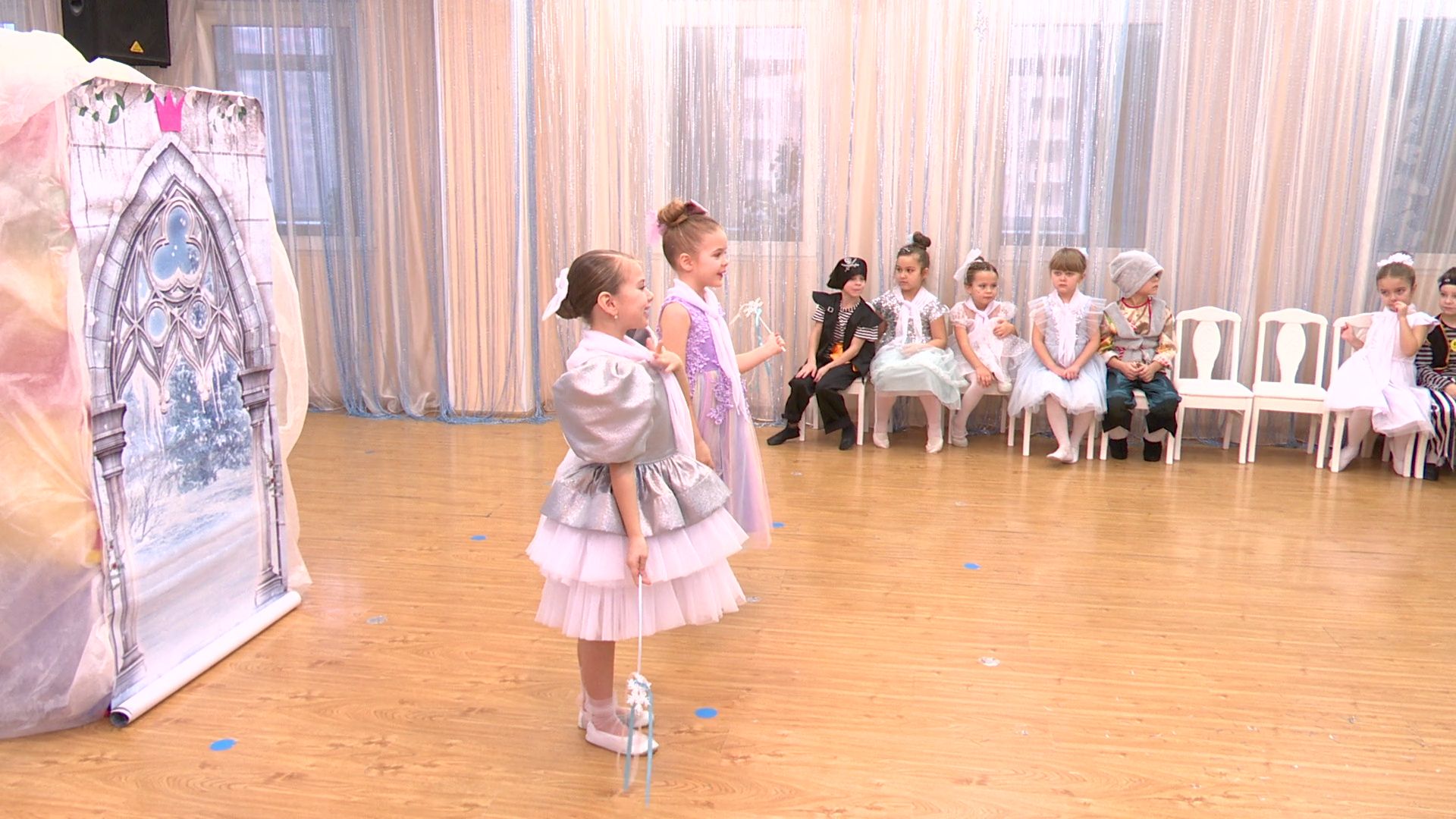 реутов, вертикалки, детский сад, образование, утренник, снежная королева, сказка, кай, герда, вечность,