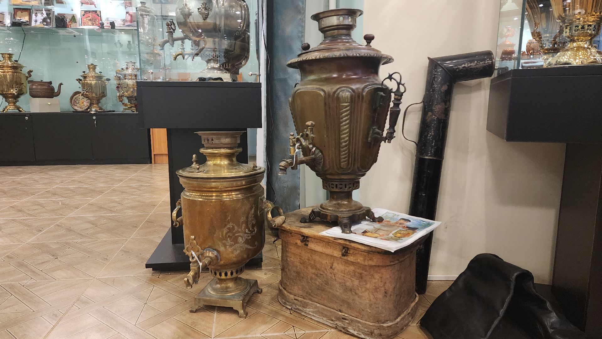 вертикалки, ивантеевка, музей самоваров, коллекционирование, коллекционер, старинные вещи, русский мир, экспозиция, экспонаты,