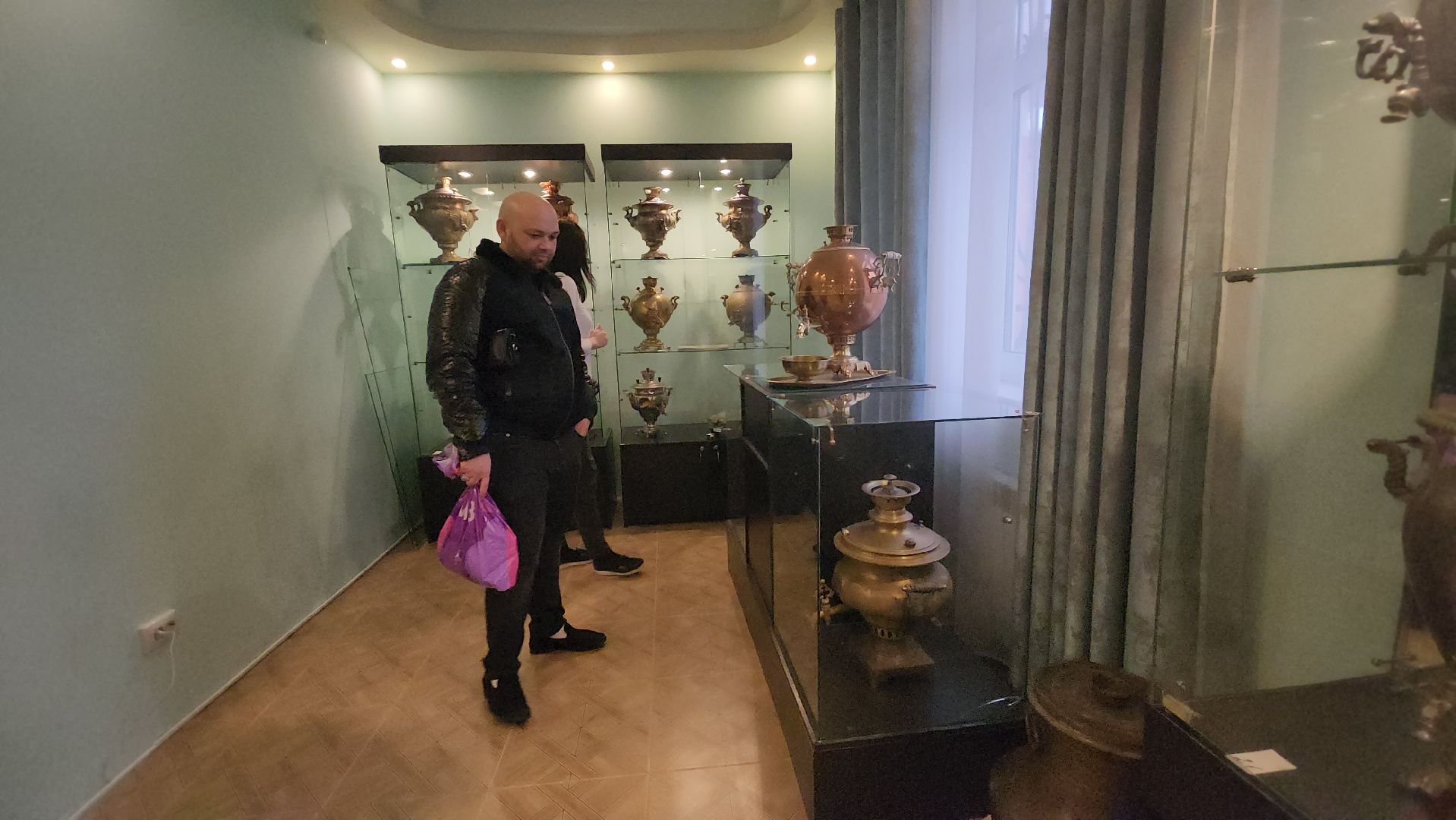 вертикалки, ивантеевка, музей самоваров, коллекционирование, коллекционер, старинные вещи, русский мир, экспозиция, экспонаты,