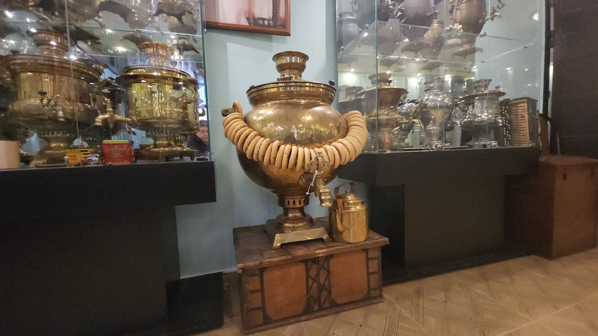 вертикалки, ивантеевка, музей самоваров, коллекционирование, коллекционер, старинные вещи, русский мир, экспозиция, экспонаты,