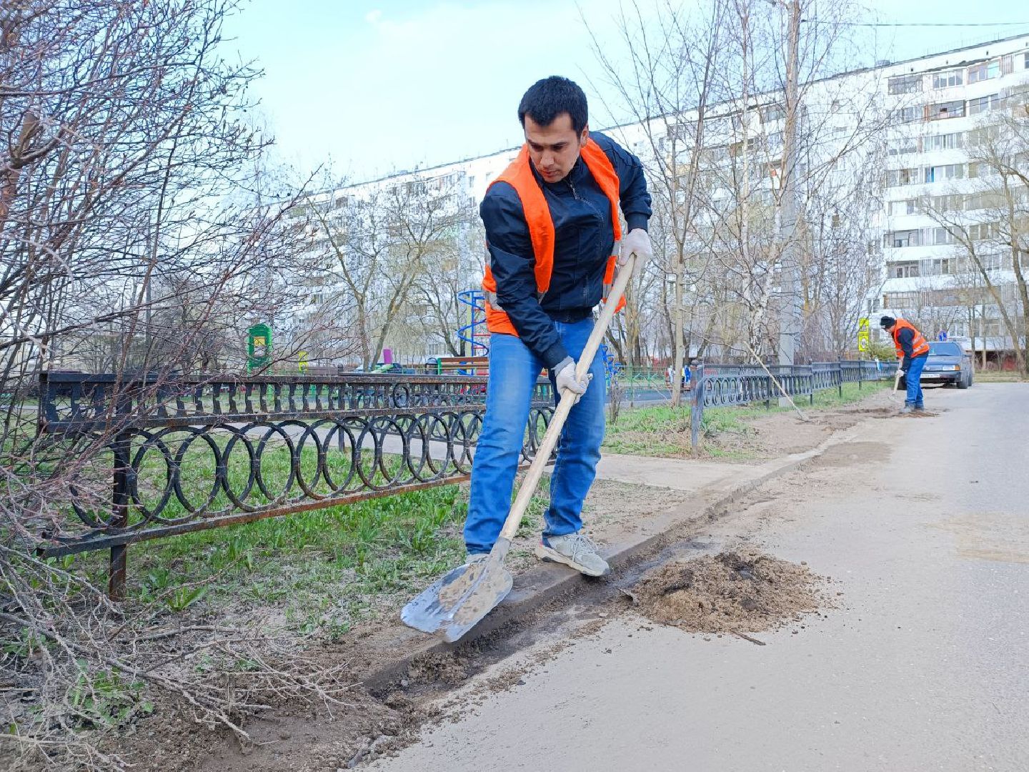 Можайск, Можайский городской округ, Подмосковье, благоустройство, месяц чистоты и благоустройства, субботник, уборка территории