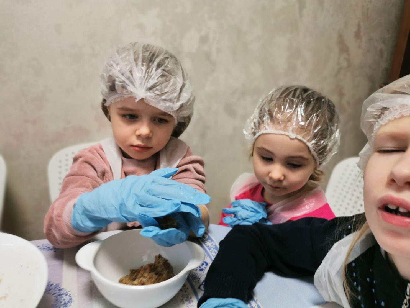 вертикалки, ивантеевка, дети, дети с овз, центр социального обслуживания, мастер-класс, конфеты, благотворительная акция, кулинария,