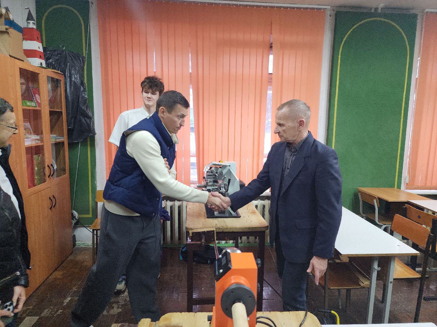 красноармейск, городской округ пушкинский, уроки труда, оборудование для школы, вертикалки,