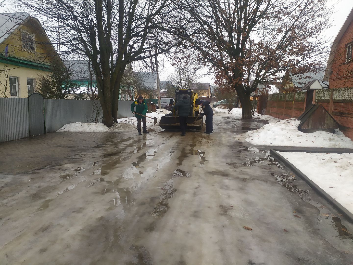 гололед, обработка дорог, ЖКХ, Лосино-Петровский,