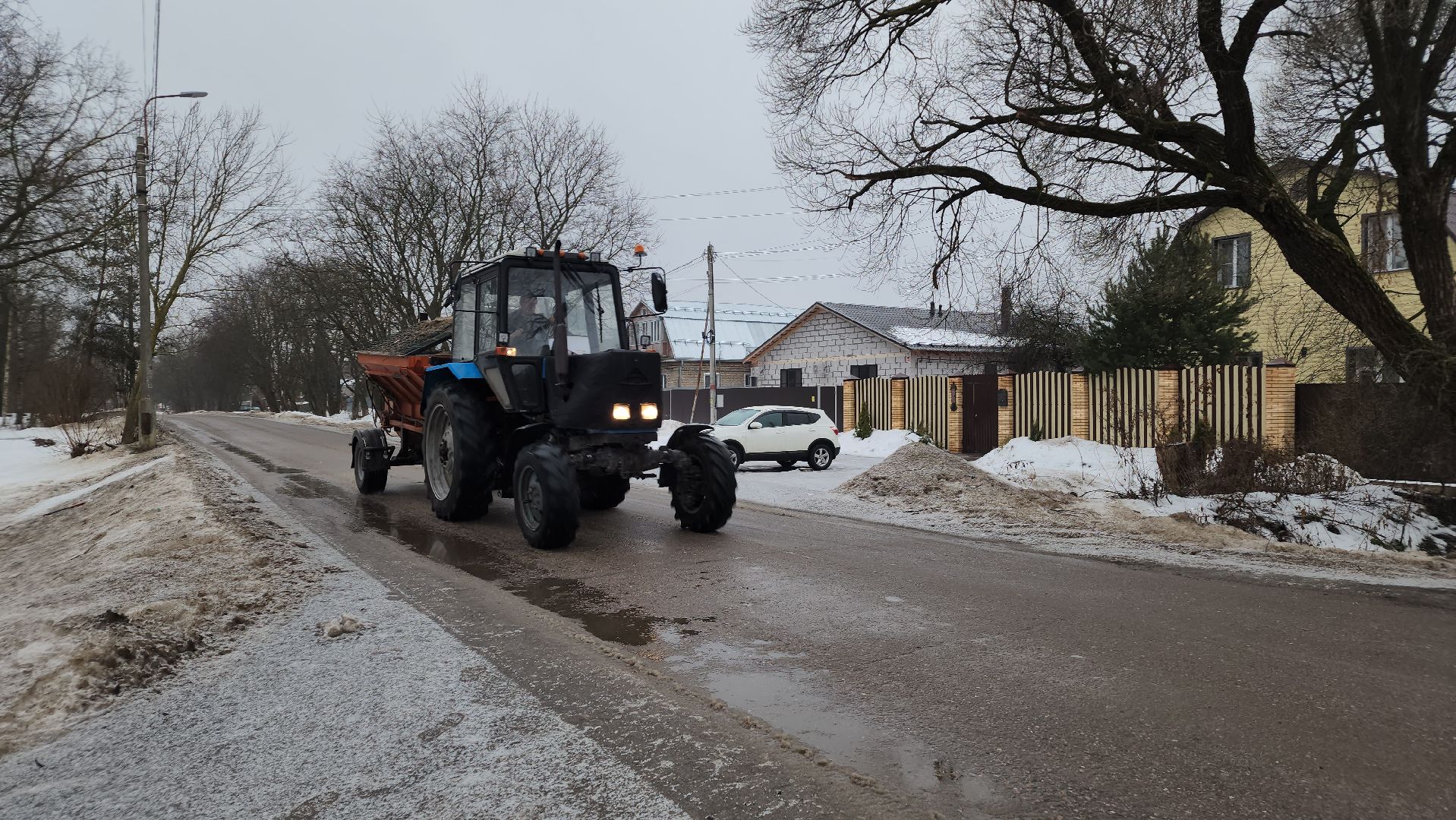 гололед, обработка дорог, ЖКХ, Лосино-Петровский,