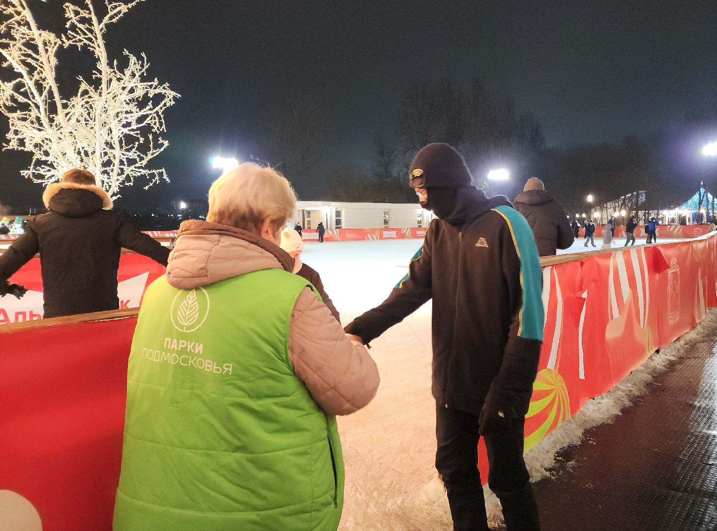 подольск, каток, зима в подмосковье,