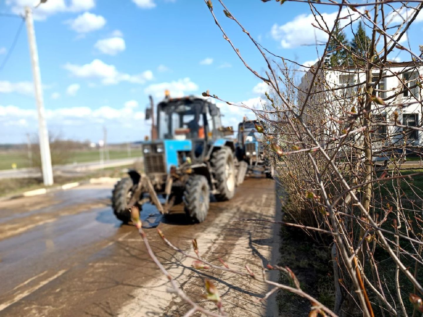 Можайск, Можайский городской округ, Подмосковье, субботник, благоустройство, уборка территории, месяц чистоты и благоустройства, жители
